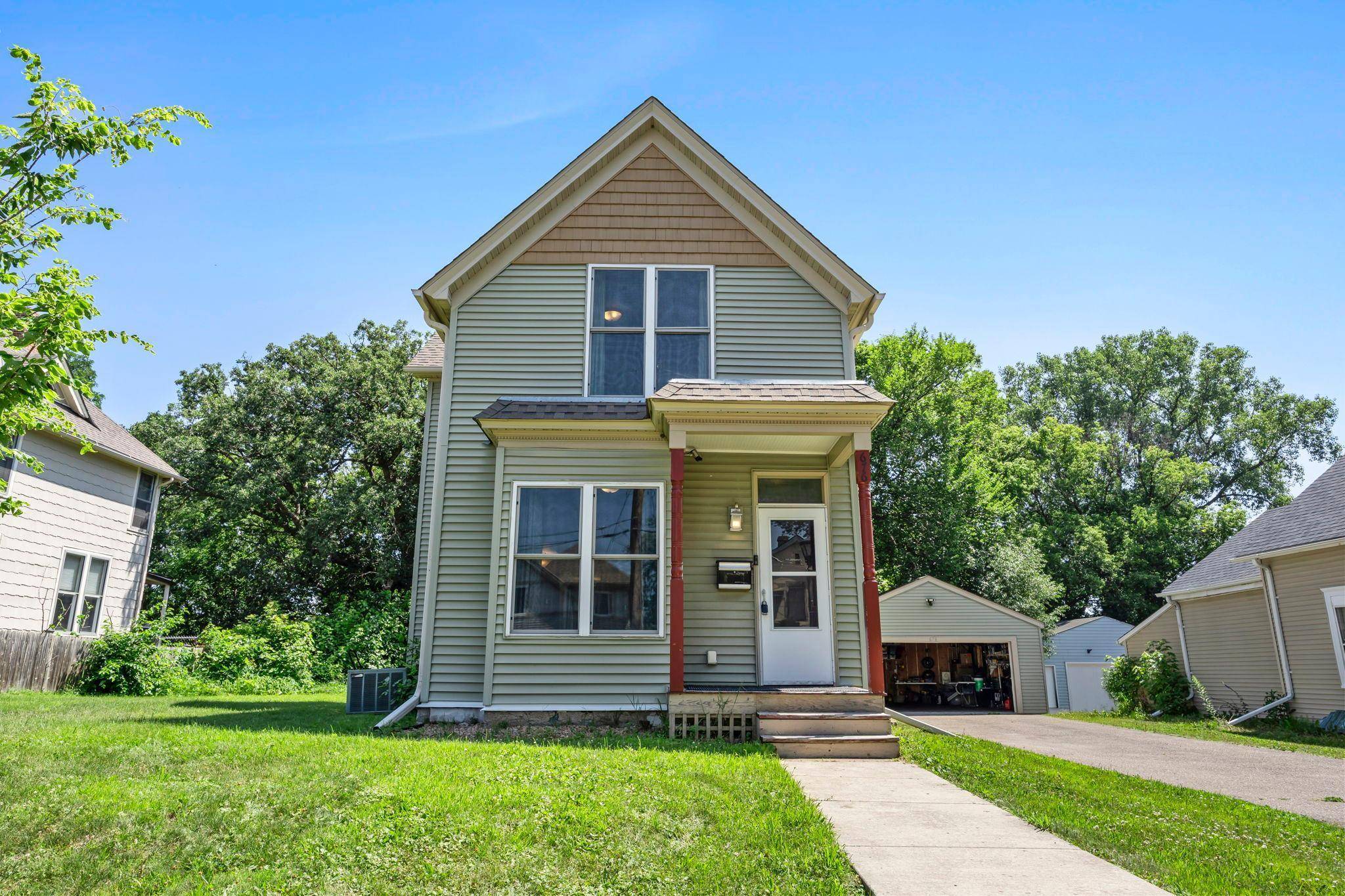 Saint Paul, MN 55130,676 Rivoli ST