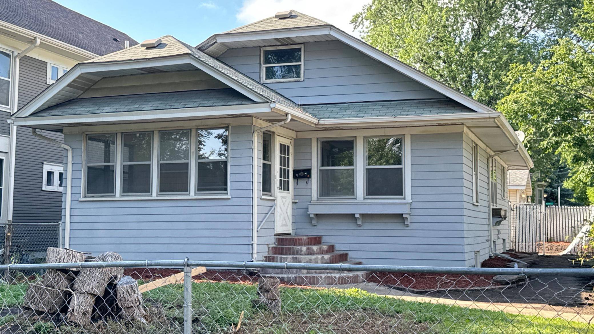 Saint Paul, MN 55106,995 Wakefield AVE