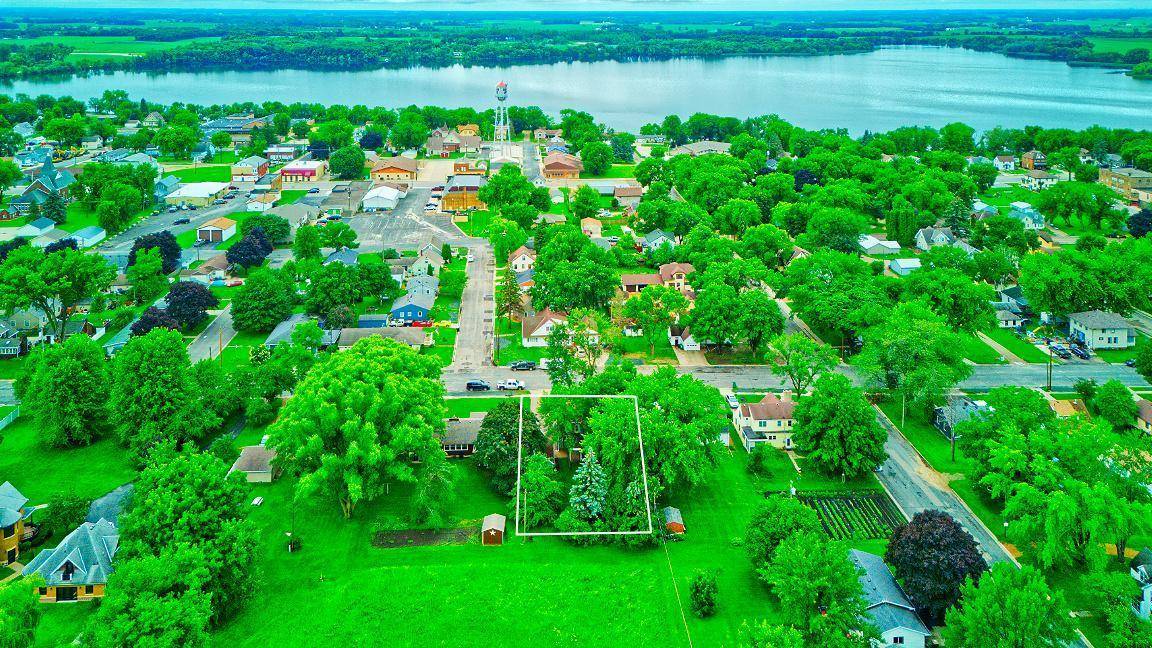 Silver Lake, MN 55381,402 Frank ST NW