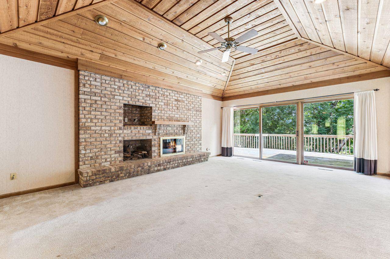 Eden Prairie, MN 55347,10752 Mount Curve RD