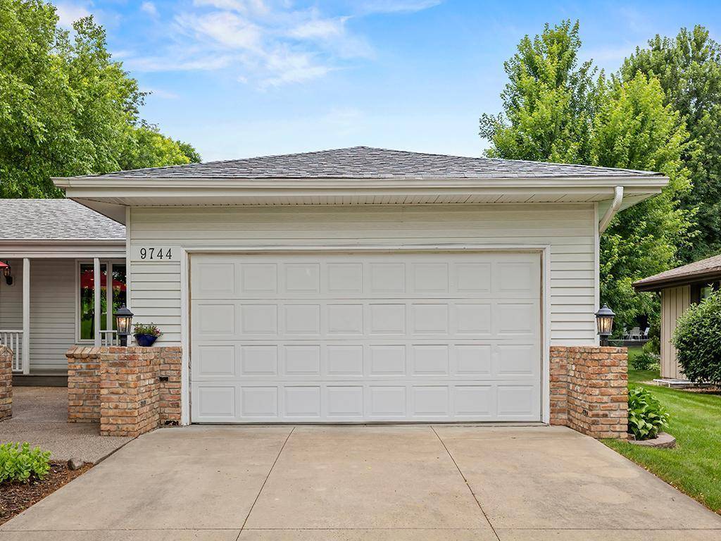 Bloomington, MN 55437,9744 Oxborough RD