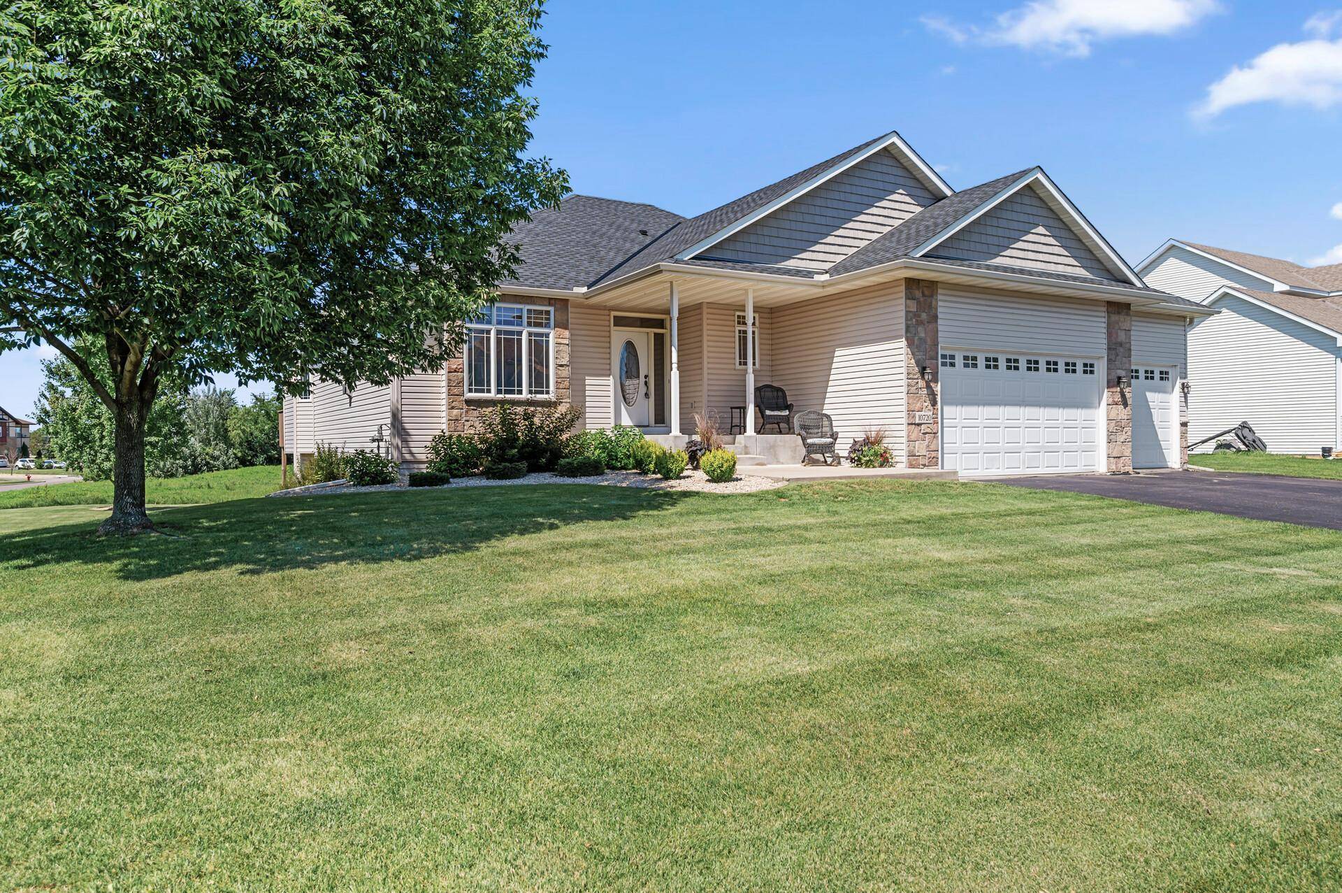 Albertville, MN 55301,10720 49th CT NE