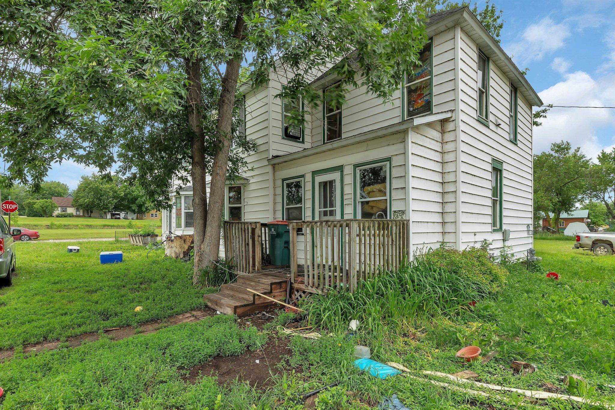 Randall, MN 56475,209 Pacific AVE