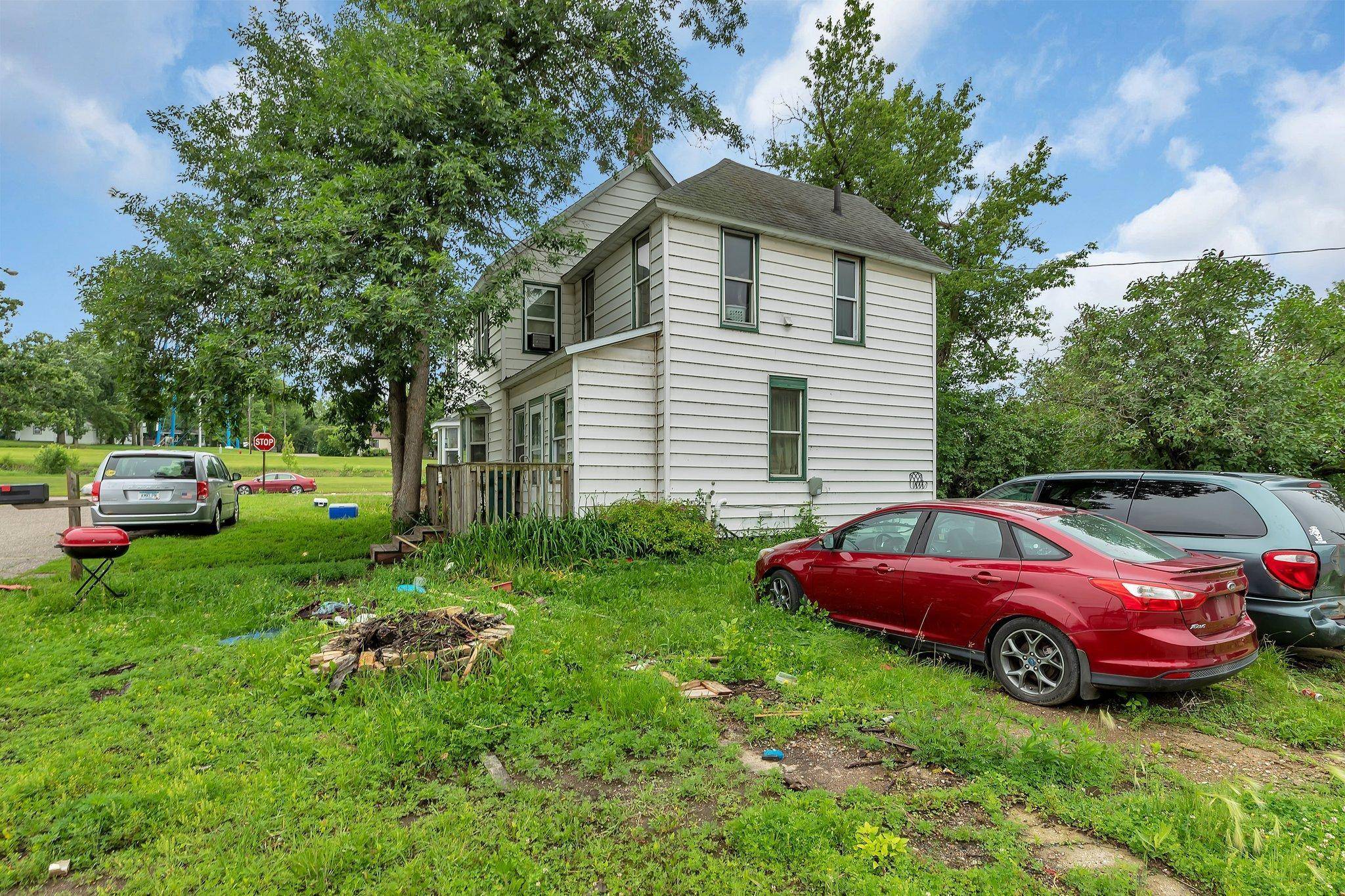 Randall, MN 56475,209 Pacific AVE
