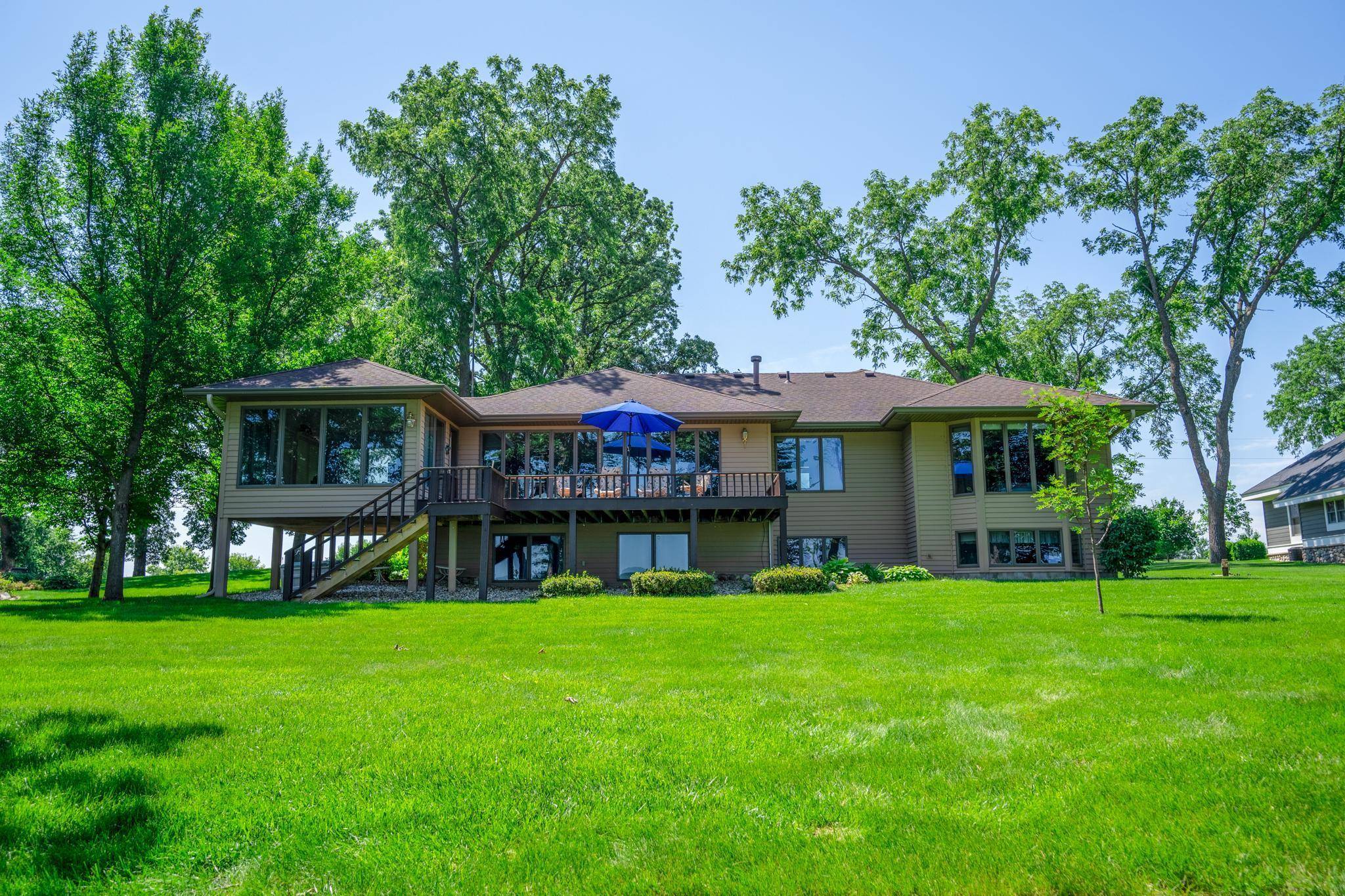Lake Andrew Twp, MN 56273,870 S Andrew DR NE