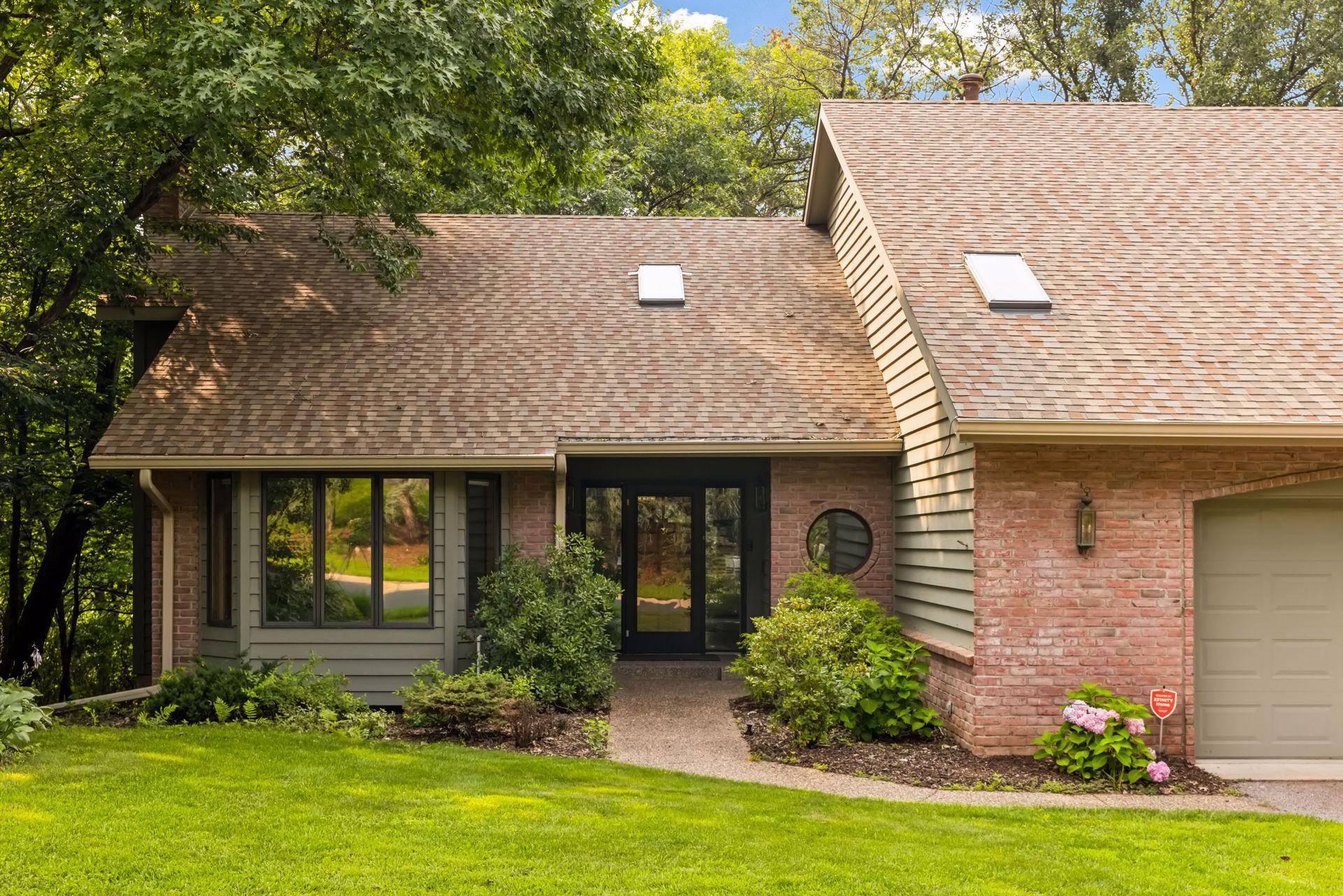 Bloomington, MN 55438,8048 Telegraph RD