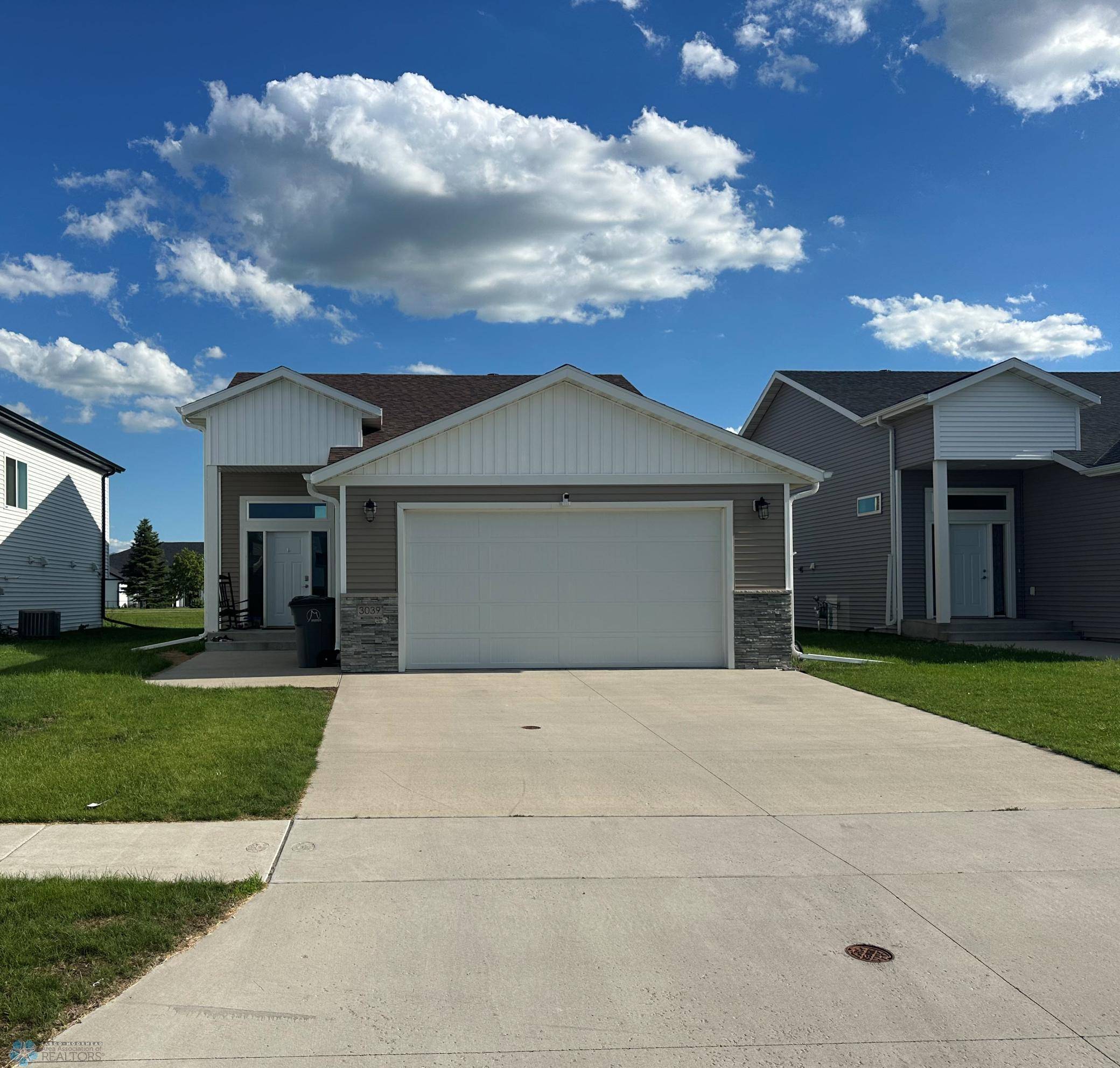 Moorhead, MN 56560,3039 39th AVE S