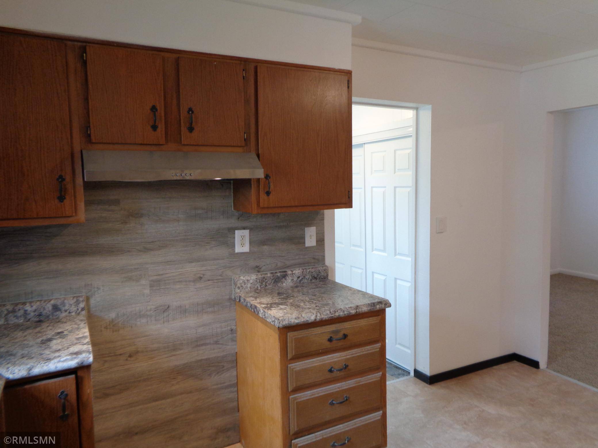 Glencoe, MN 55336,1021 E 13th ST E
