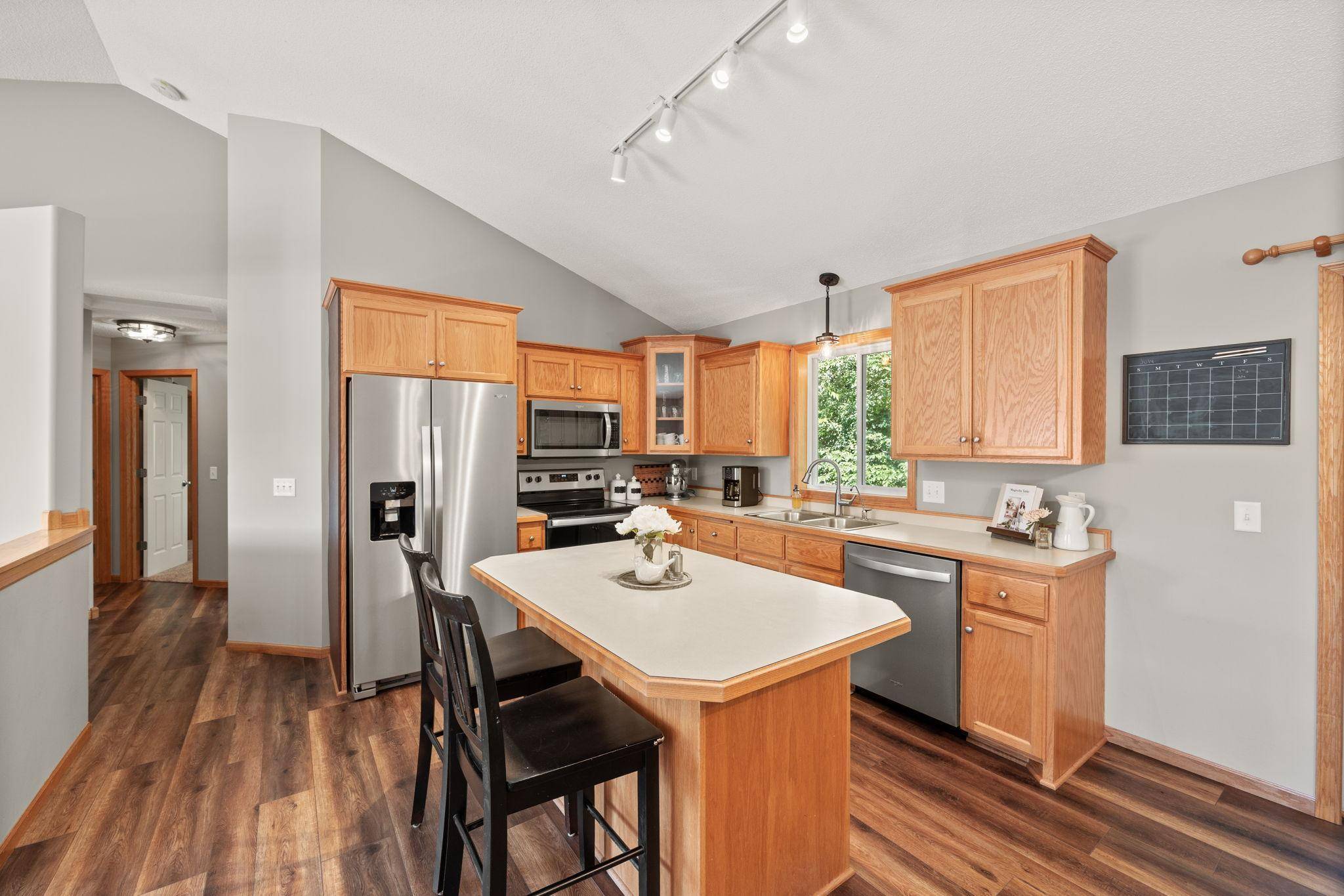 Buffalo, MN 55313,911 Hazelwood CT