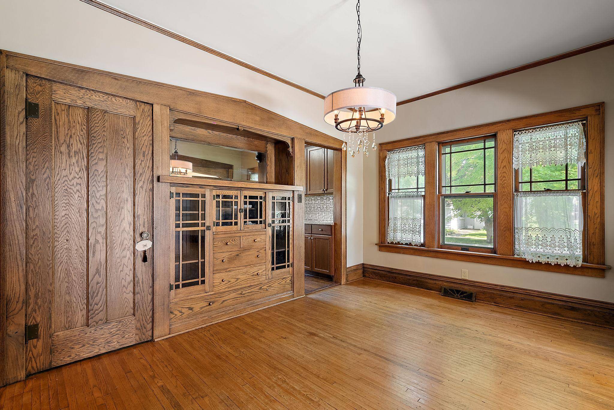 Gaylord, MN 55334,521 4th ST