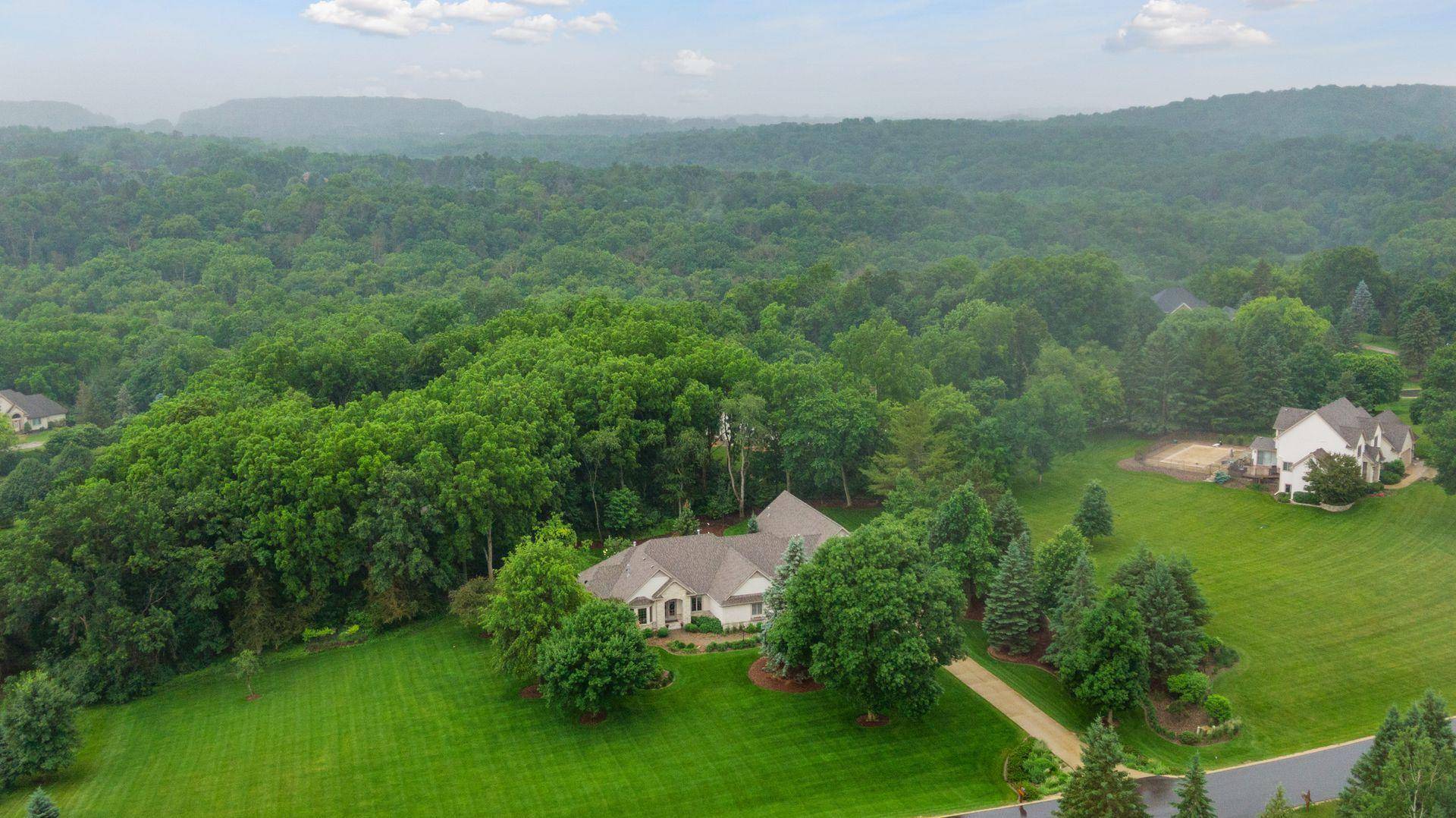 Rochester, MN 55901,100 River Bluff PL NW
