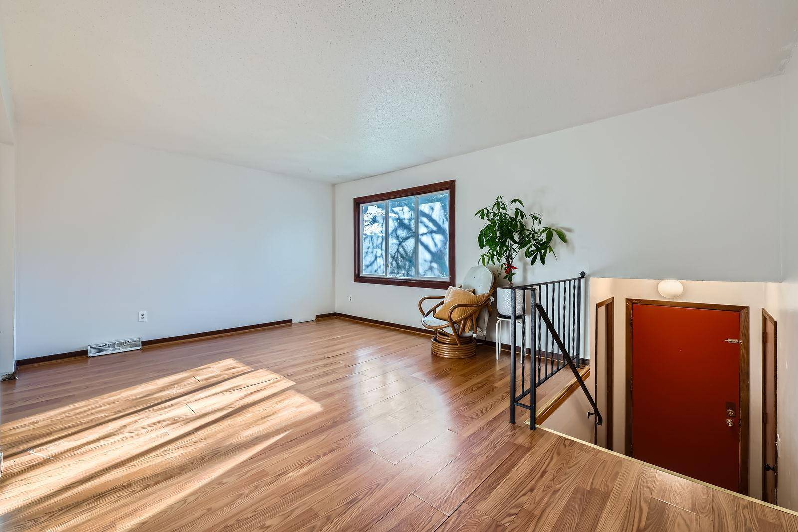 Brooklyn Park, MN 55443,7933 Lee AVE N