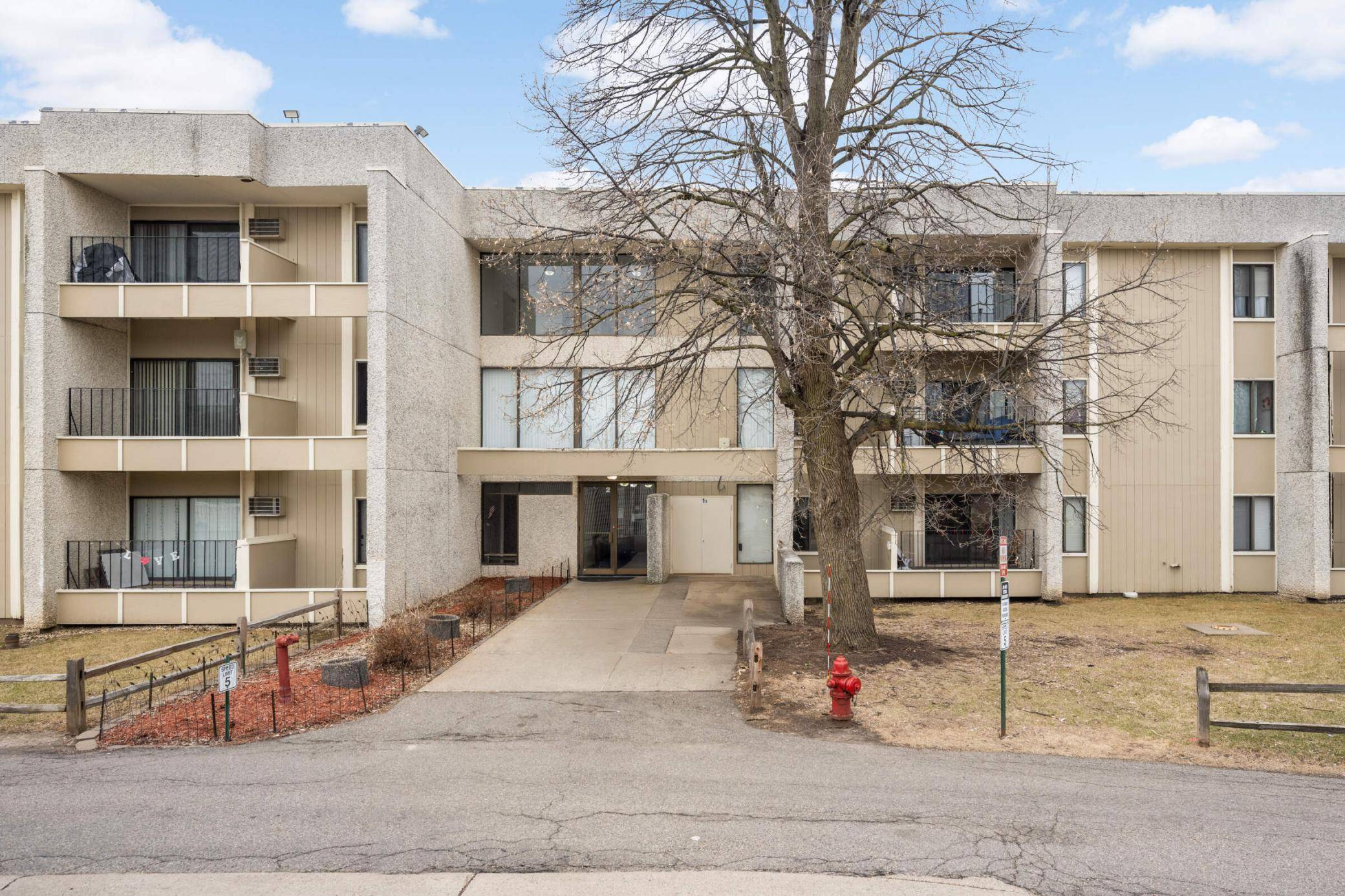Eagan, MN 55122,4130 Rahn RD #310