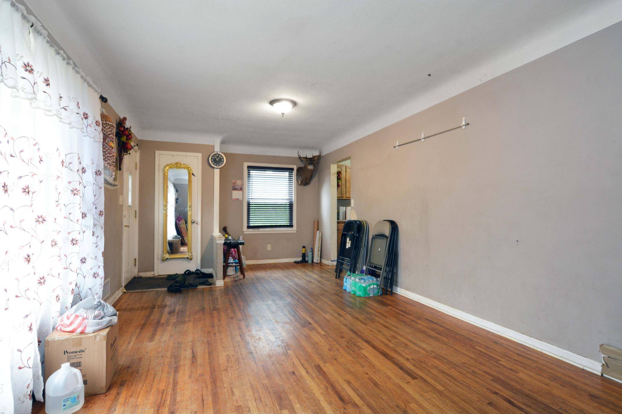 Saint Paul, MN 55106,1752 Stillwater AVE