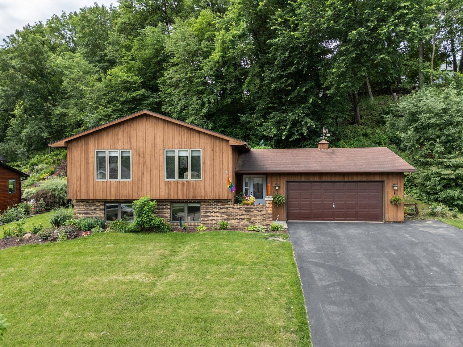 Rochester, MN 55902,1800 Baihly Hills DR SW