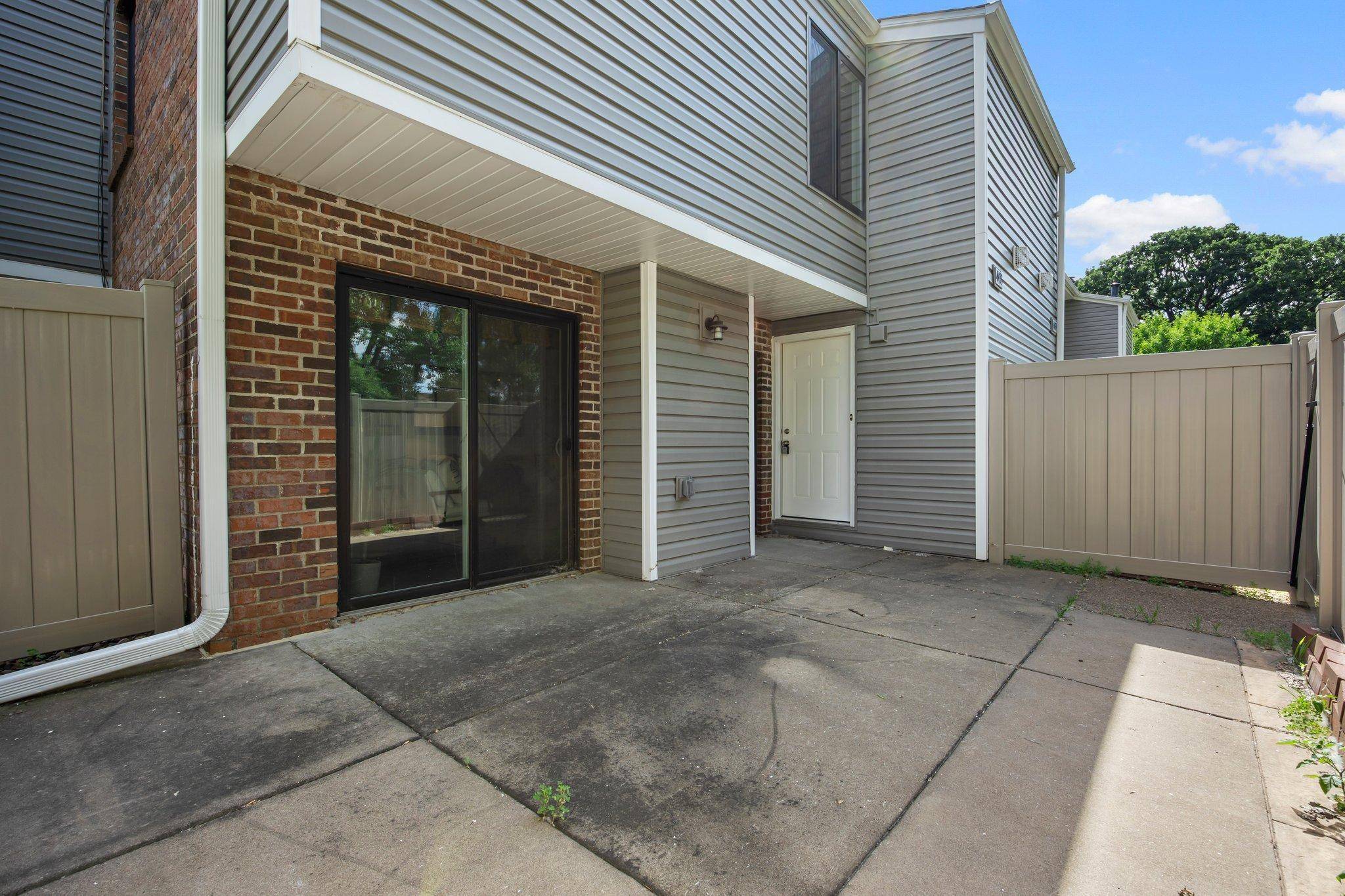 Saint Louis Park, MN 55416,4433 Cedar Lake RD S