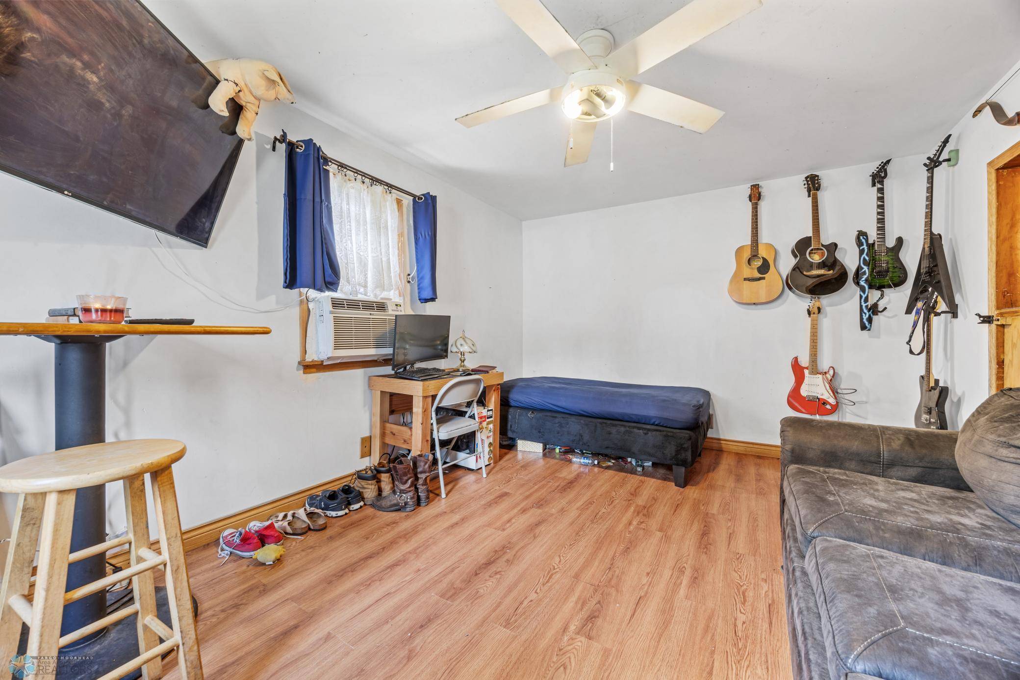 Fargo, ND 58103,1330 16 1/2 ST S