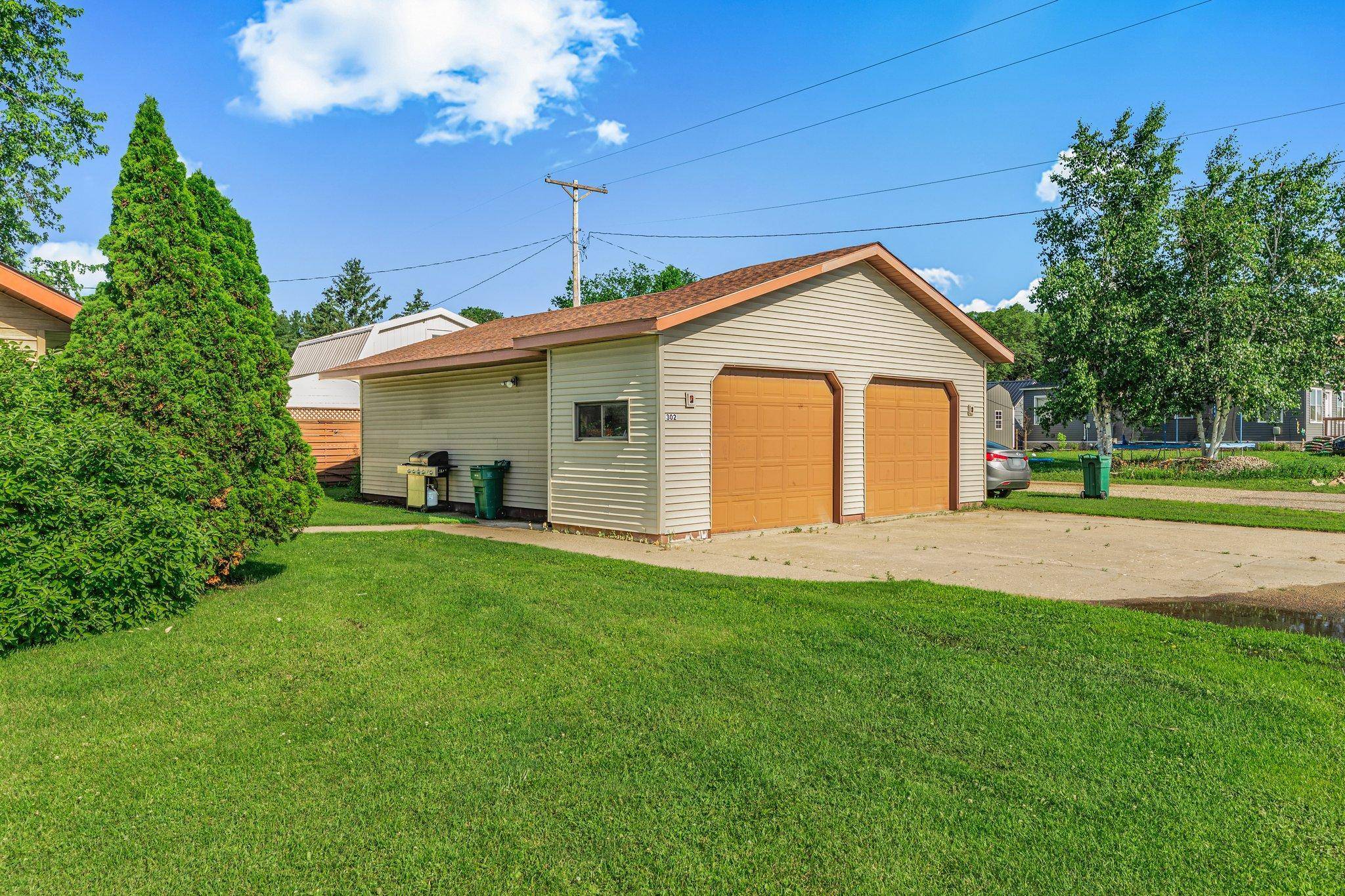 Bowlus, MN 56314,302 3rd AVE N