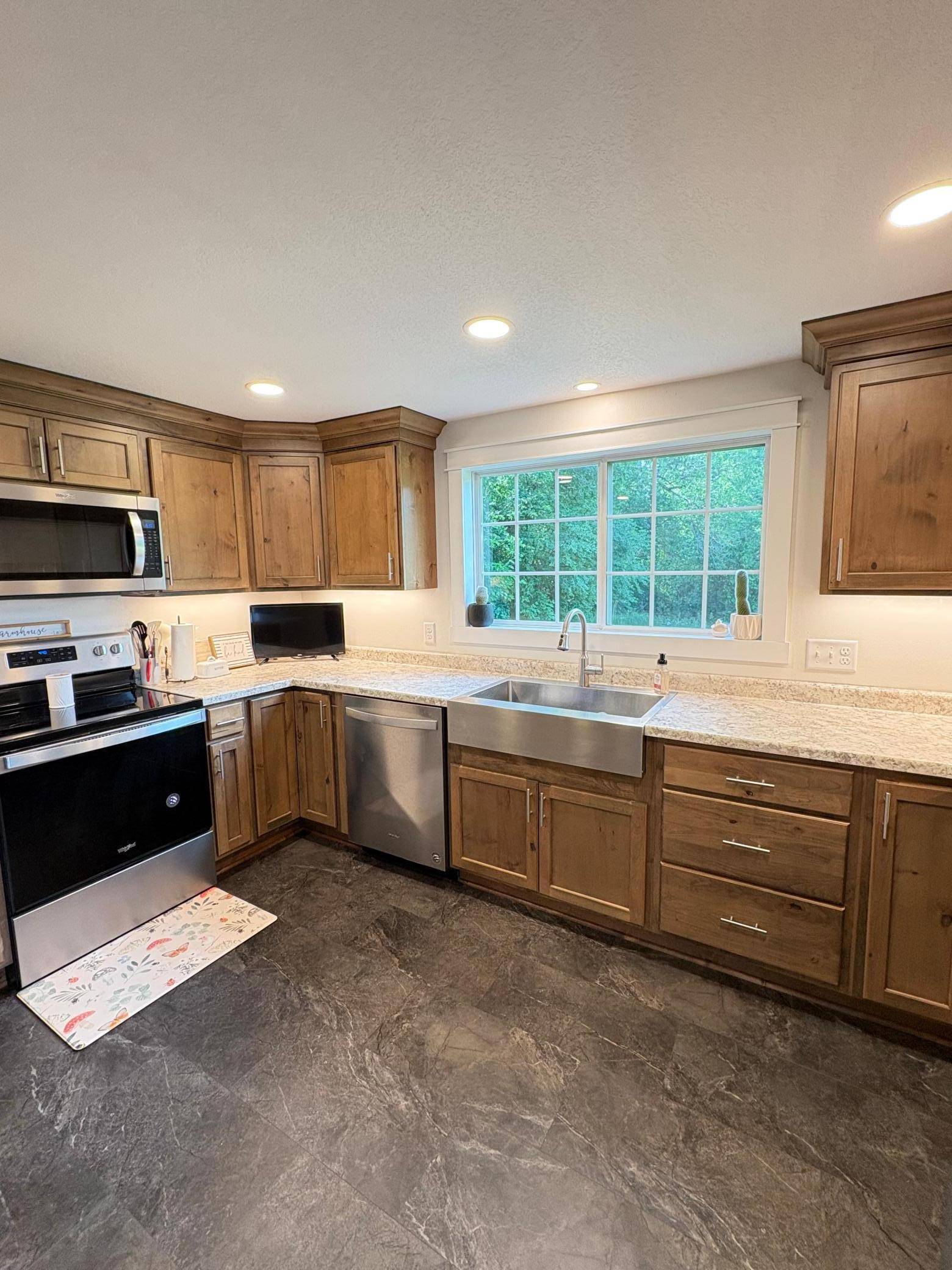 Dawson, MN 56232,2812 150th ST