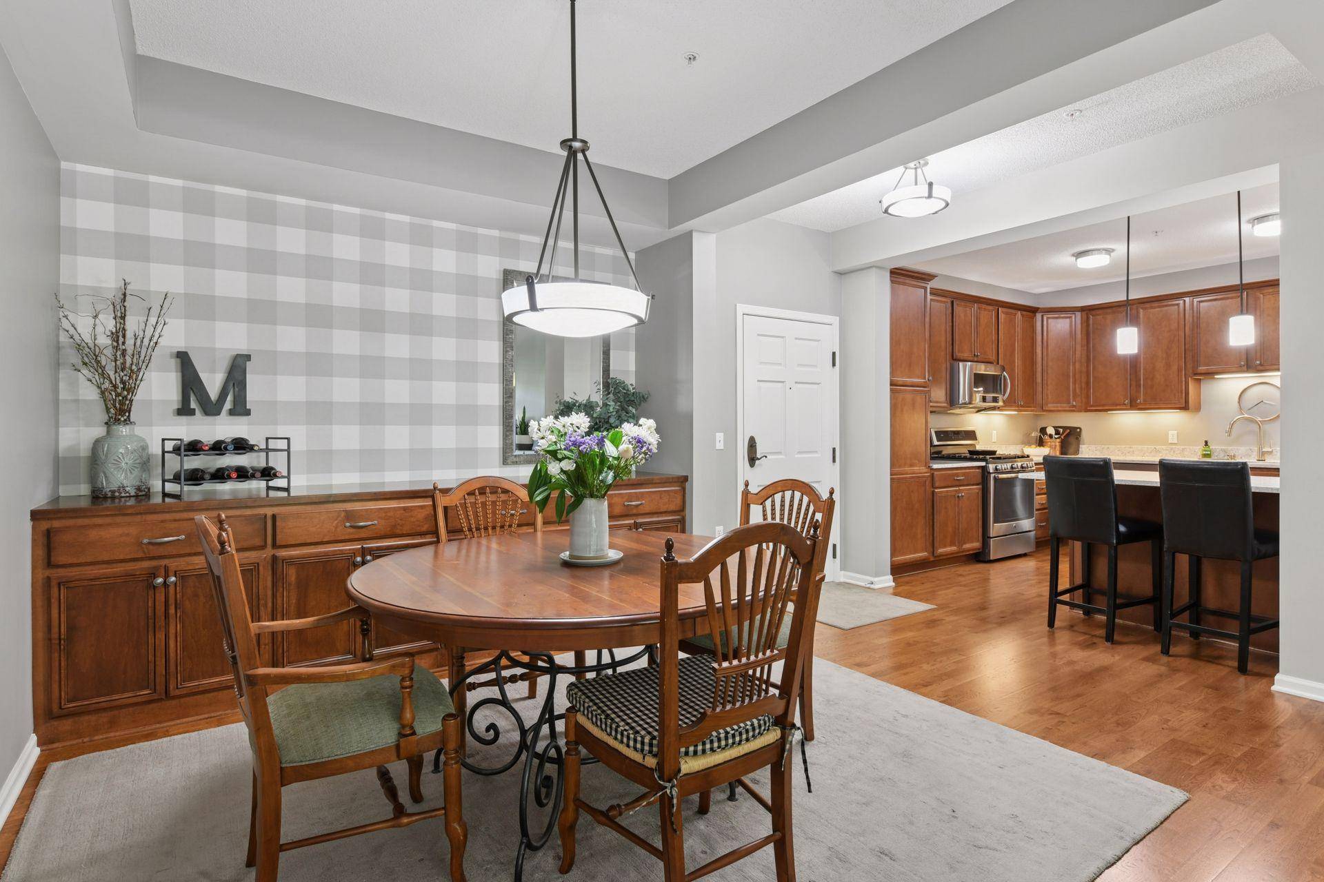 Edina, MN 55436,5275 Grandview SQ #3109