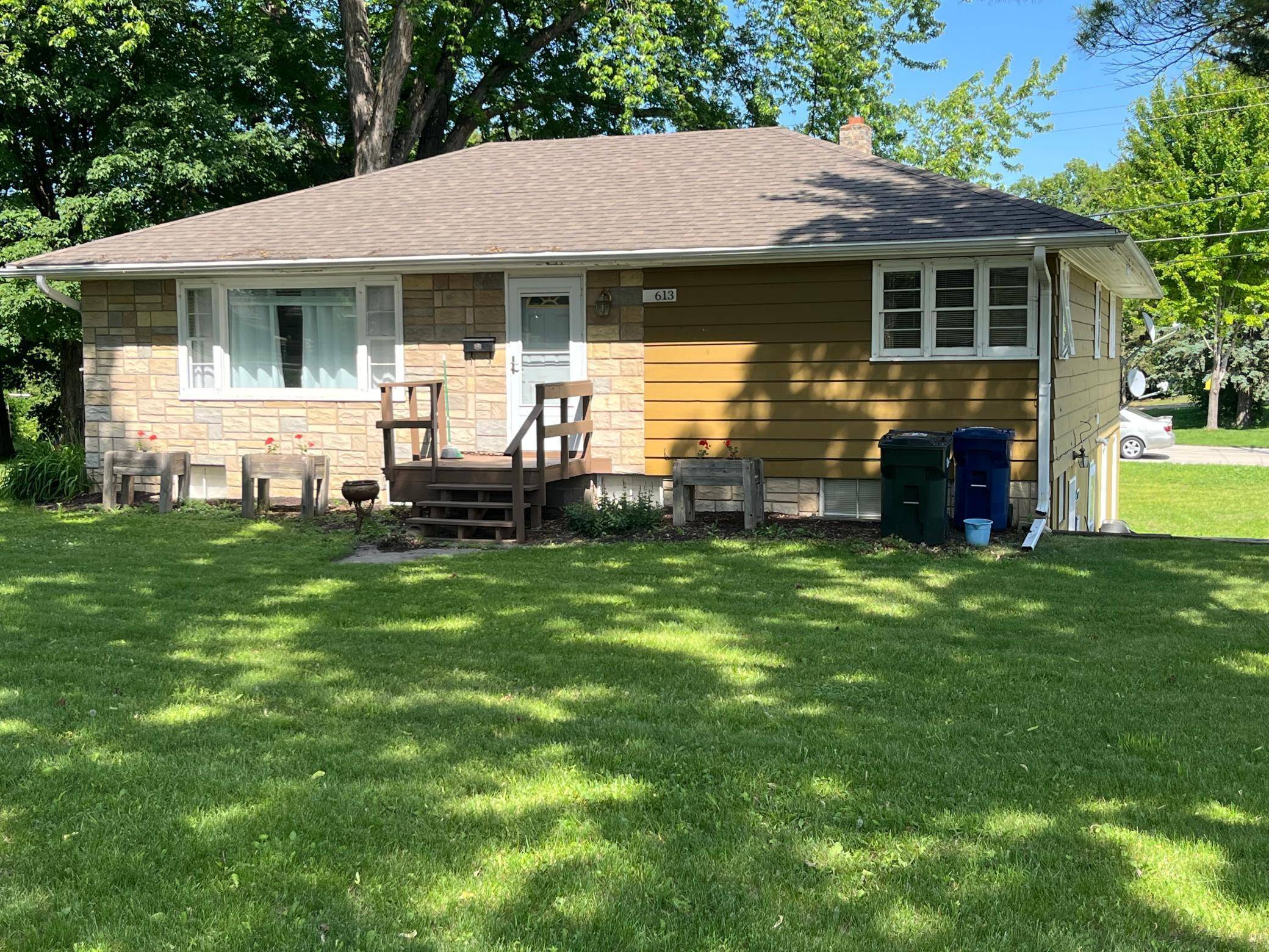 Fergus Falls, MN 56537,613 Peck ST