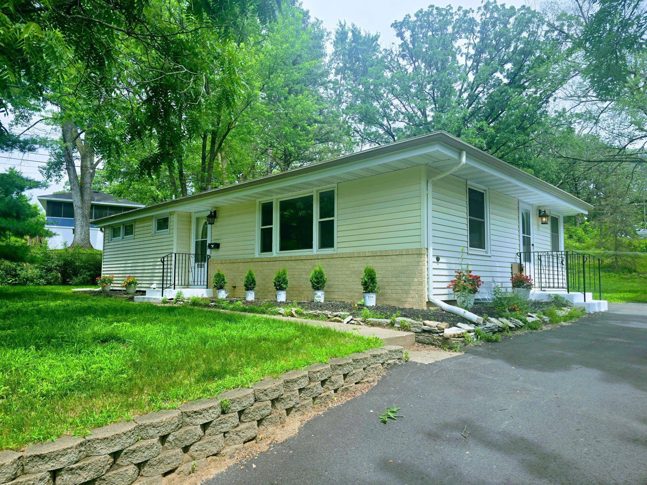 Bloomington, MN 55437,11509 Palmer RD