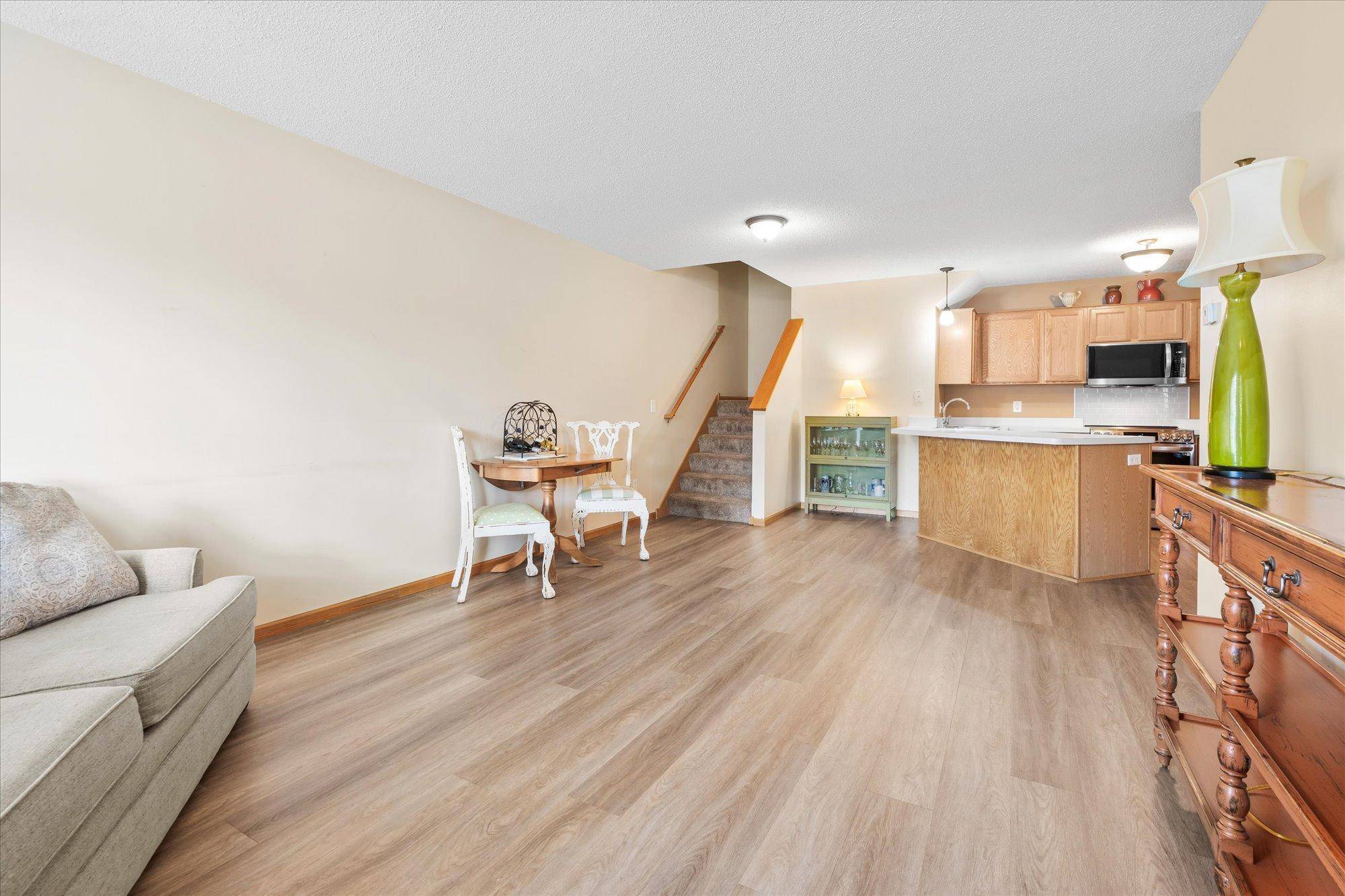 Woodbury, MN 55125,8731 Quarry Ridge LN #B
