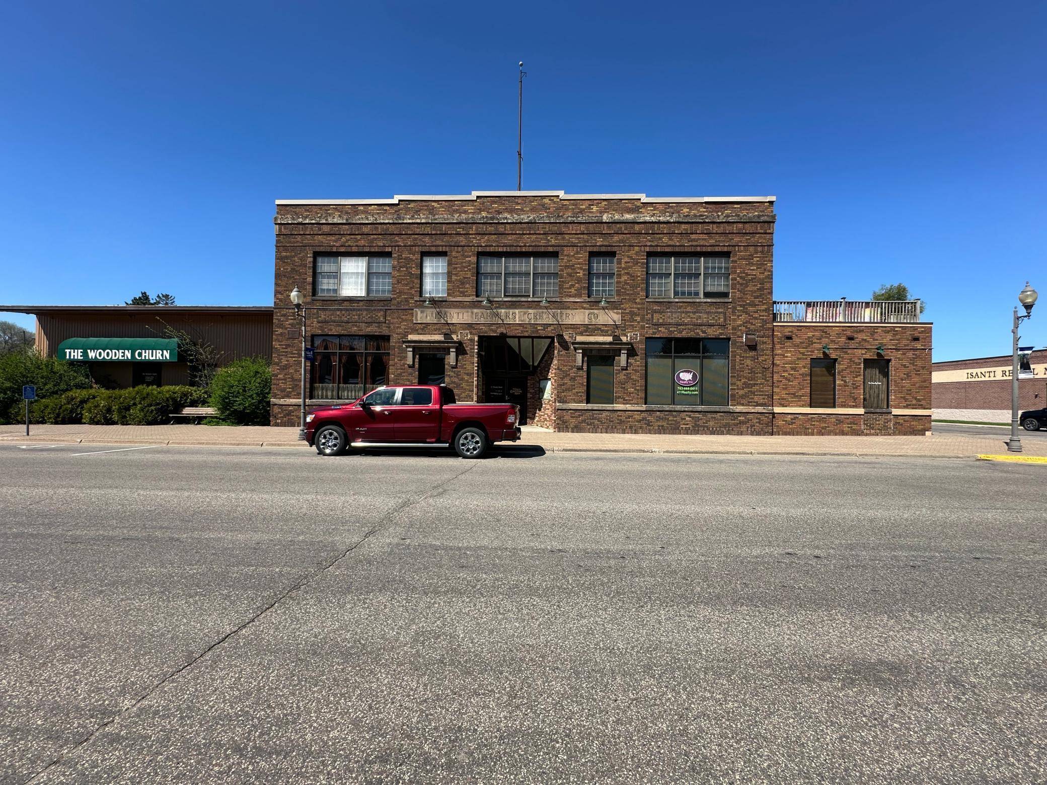 Isanti, MN 55040,104 Main ST W #206