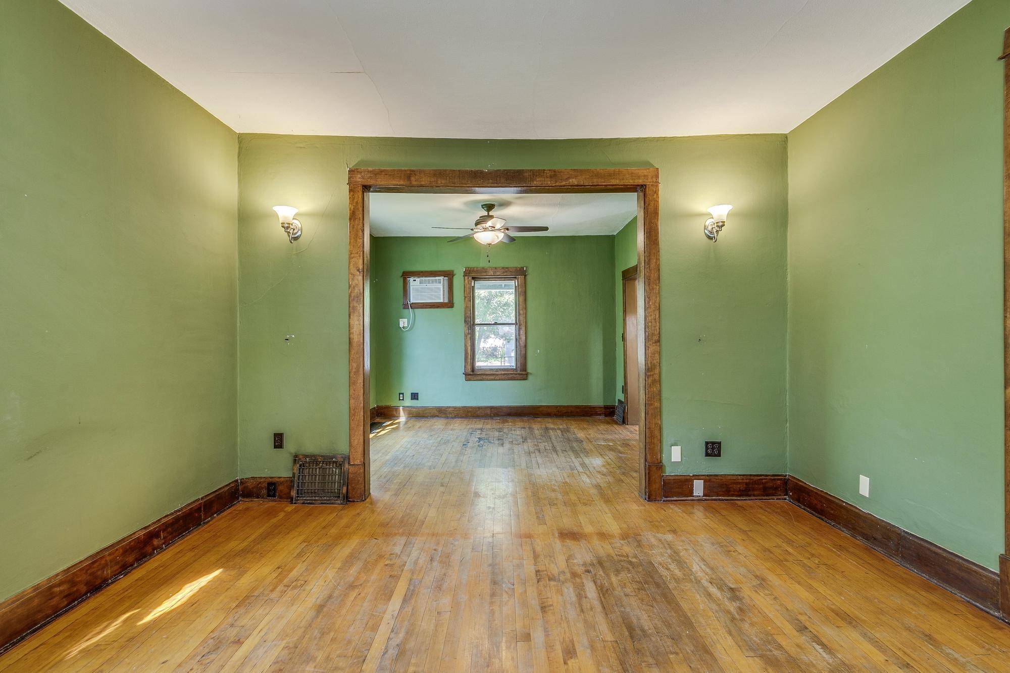 Minneapolis, MN 55406,3916 37th AVE S
