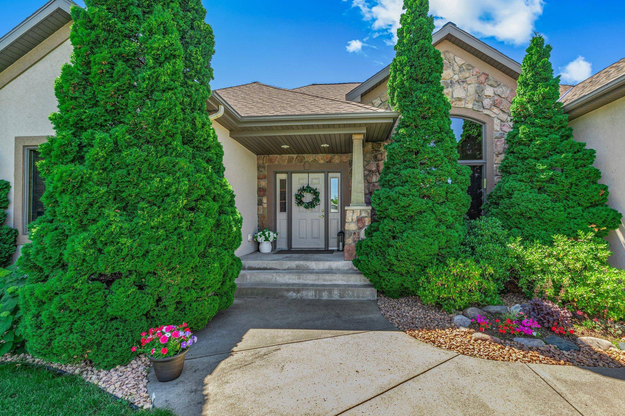 Sartell, MN 56377,1612 Boulder DR