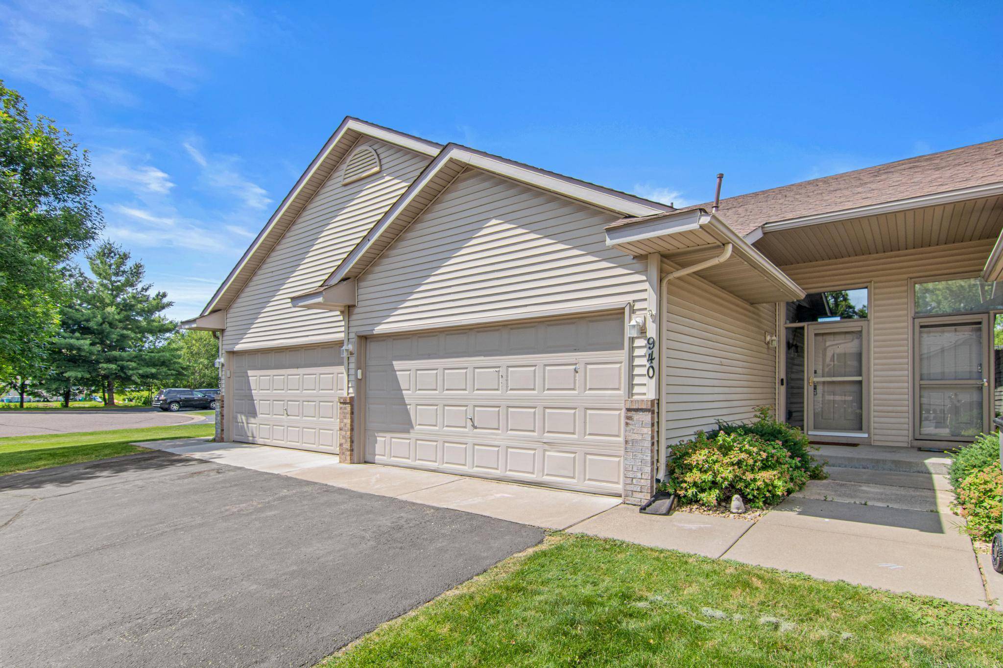Cambridge, MN 55008,940 14th LN SE