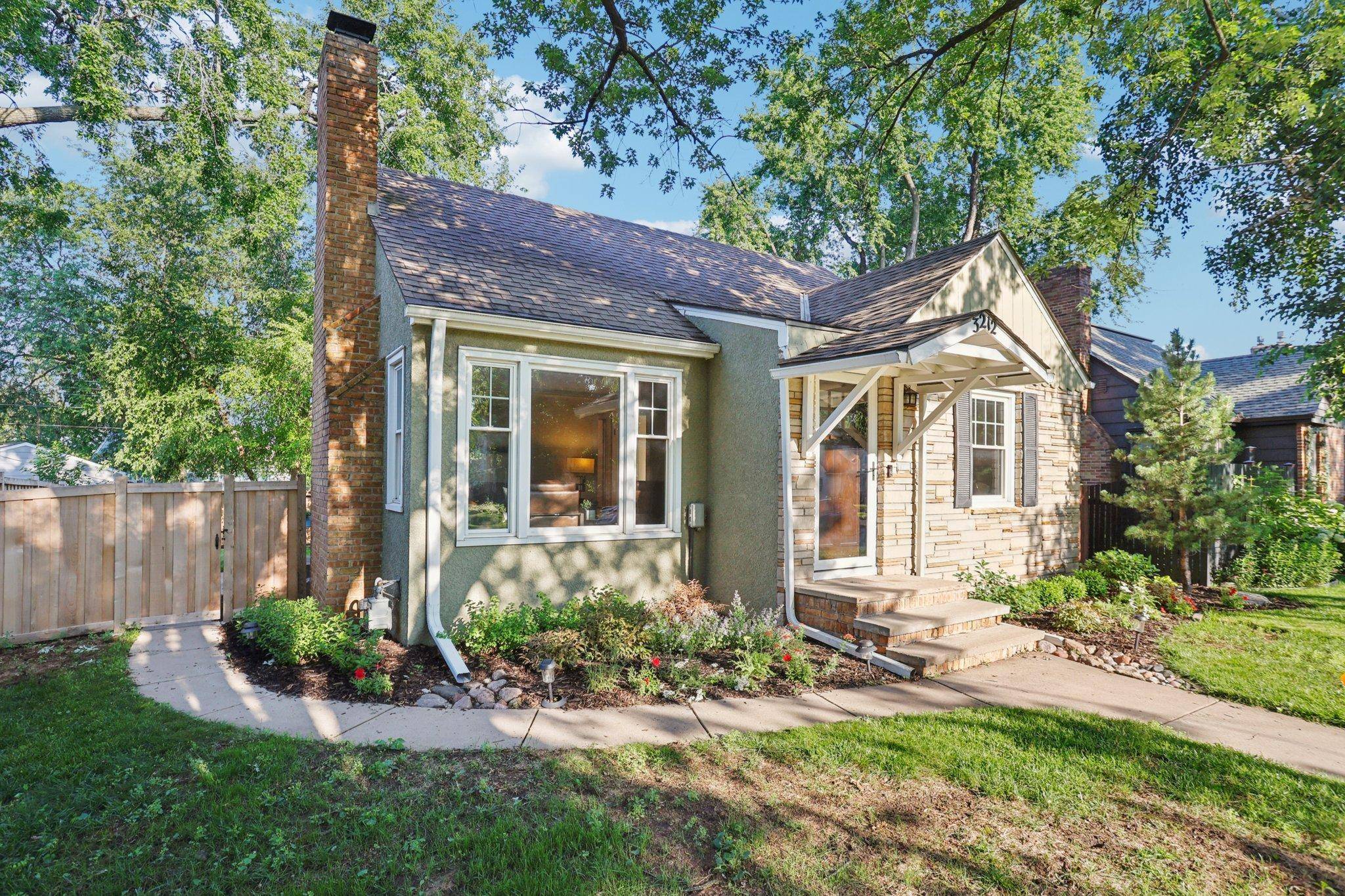 Saint Louis Park, MN 55426,3212 Kentucky AVE S