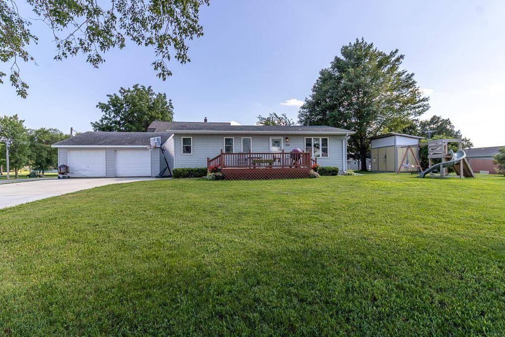 Nicollet, MN 56074,439 1st ST