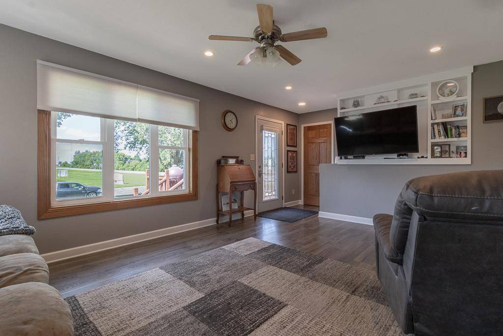 Nicollet, MN 56074,439 1st ST