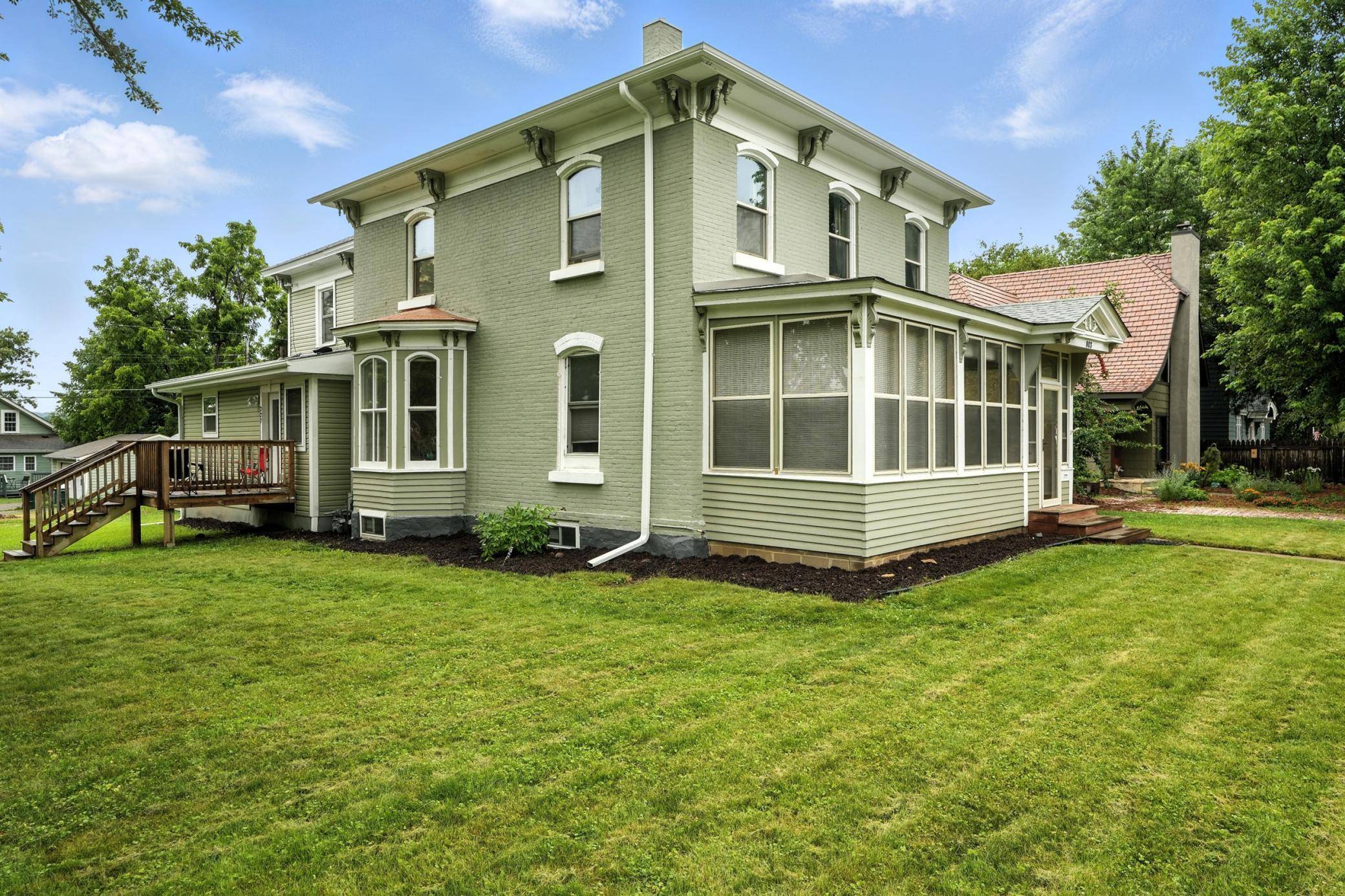 Hudson, WI 54016,803 3rd ST