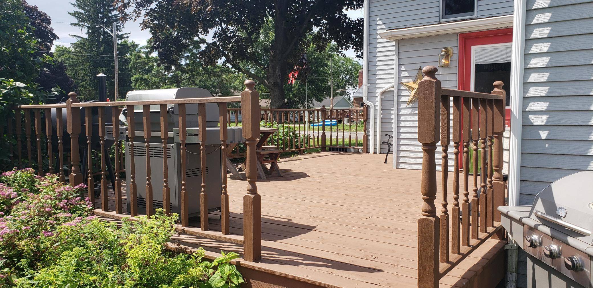 Prescott, WI 54021,284 Elm ST S