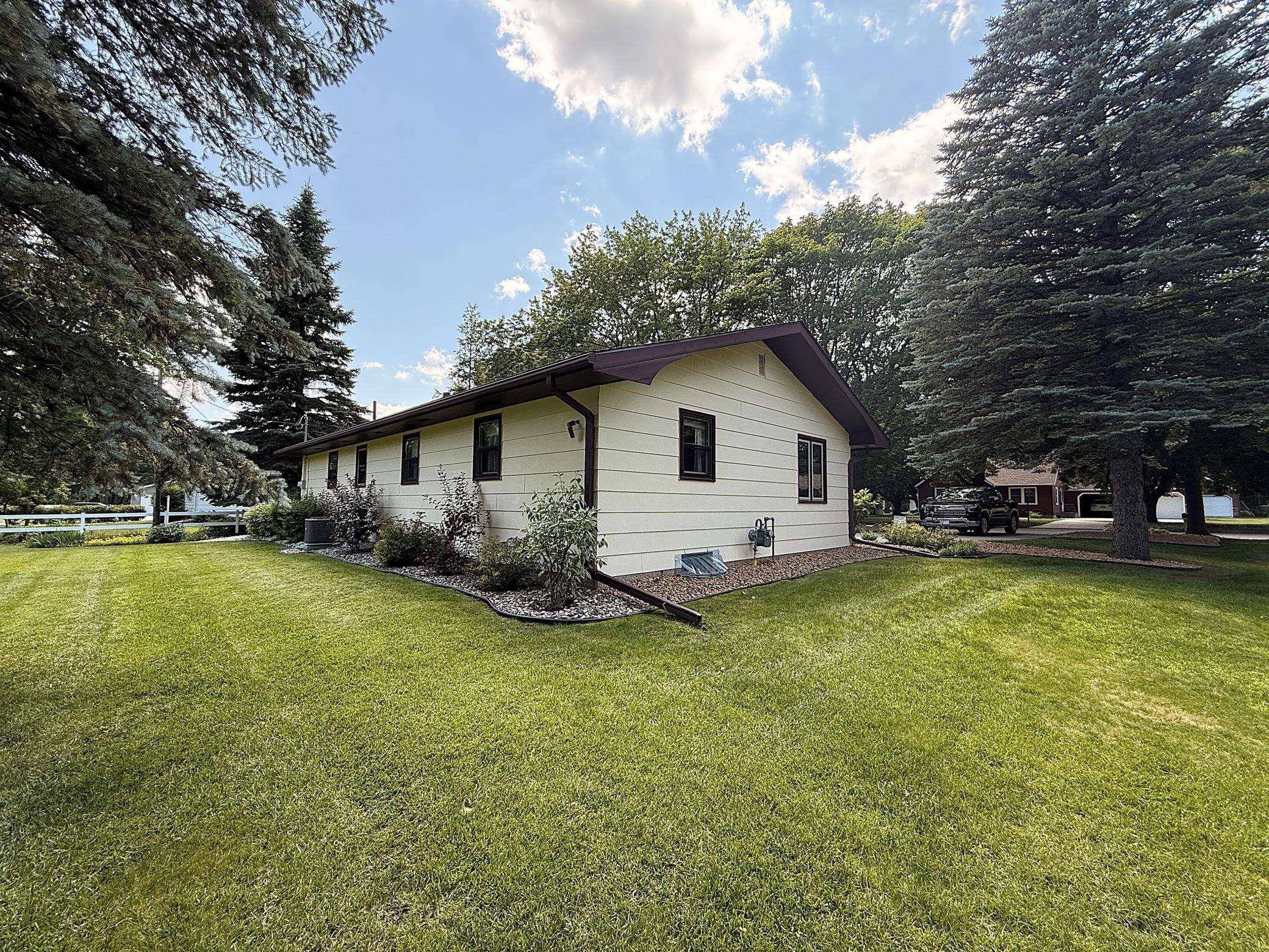 Montevideo, MN 56265,1610 N 6th ST