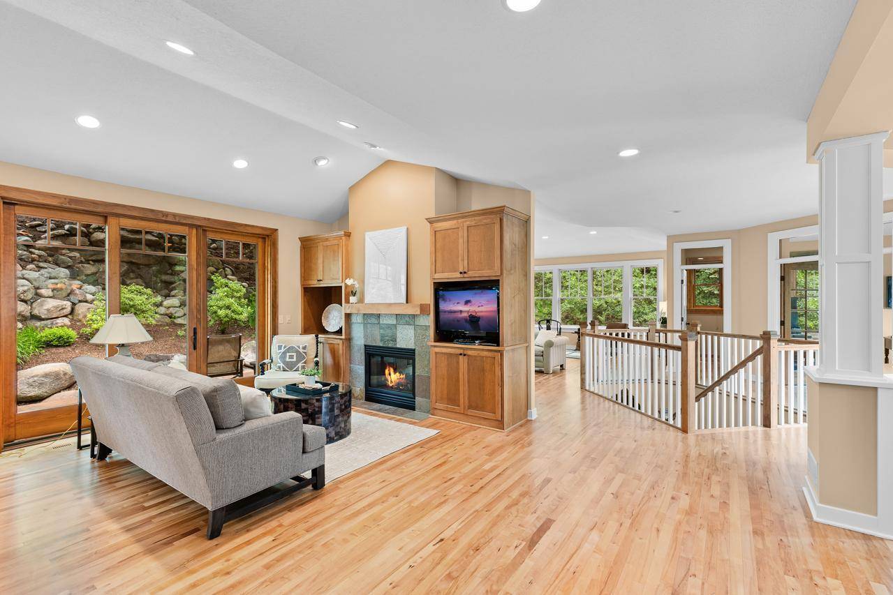 Eden Prairie, MN 55346,13209 Holasek LN