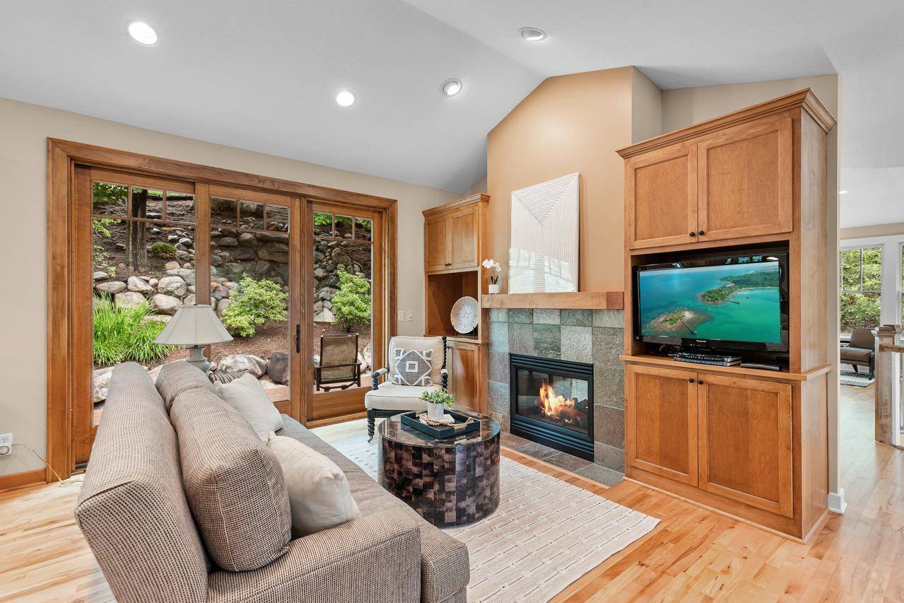 Eden Prairie, MN 55346,13209 Holasek LN