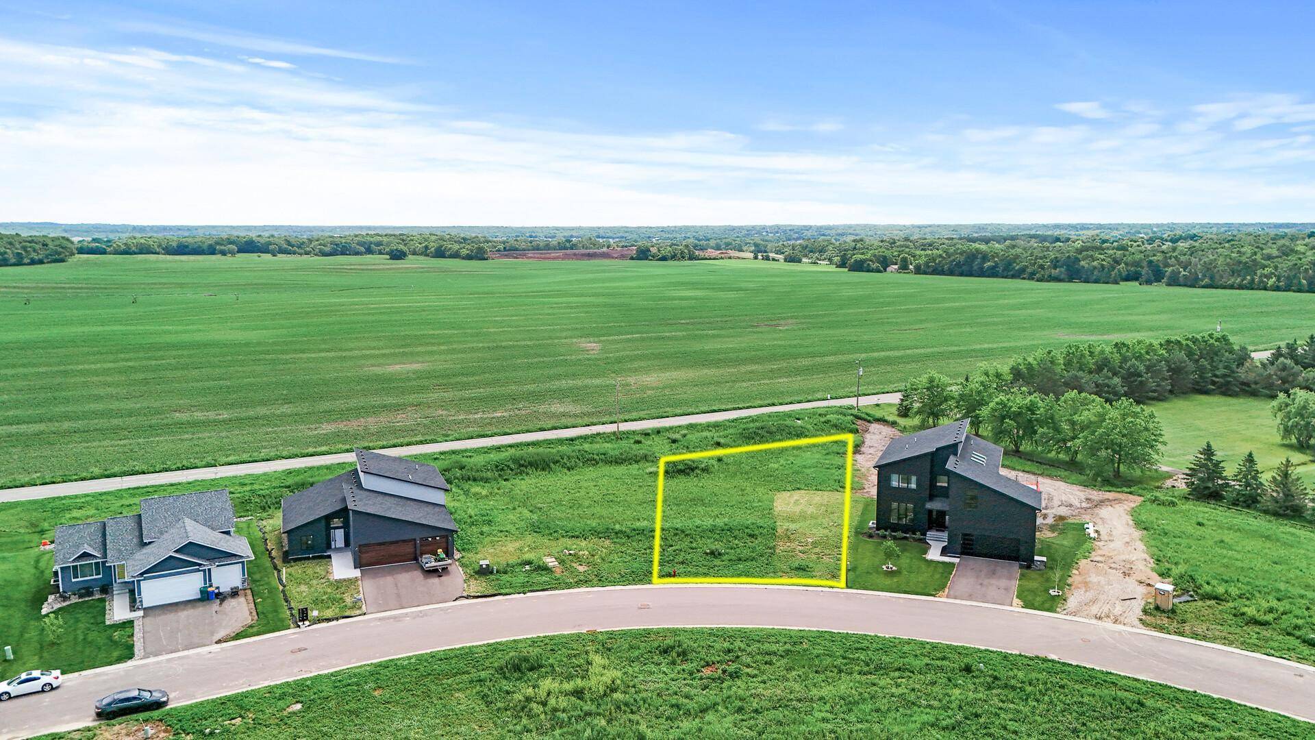 Saint Michael, MN 55376,9942 14th CIR NE