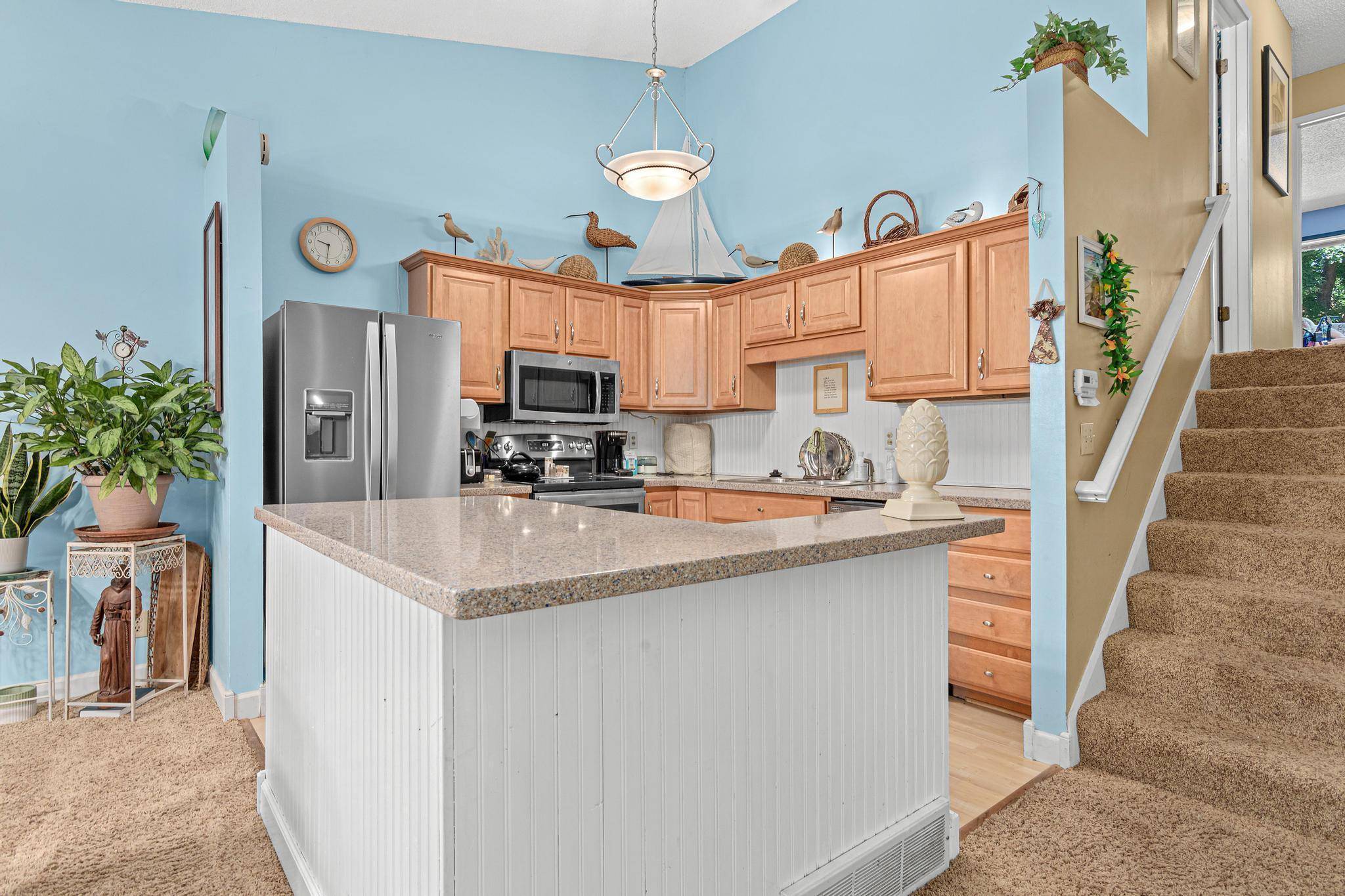 Eden Prairie, MN 55347,14202 Chestnut DR