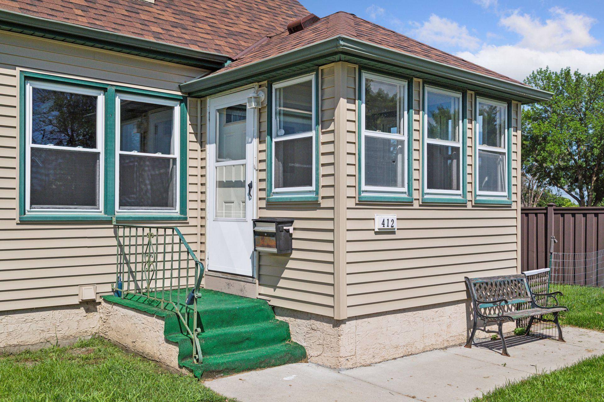 Shakopee, MN 55379,412 Scott ST S