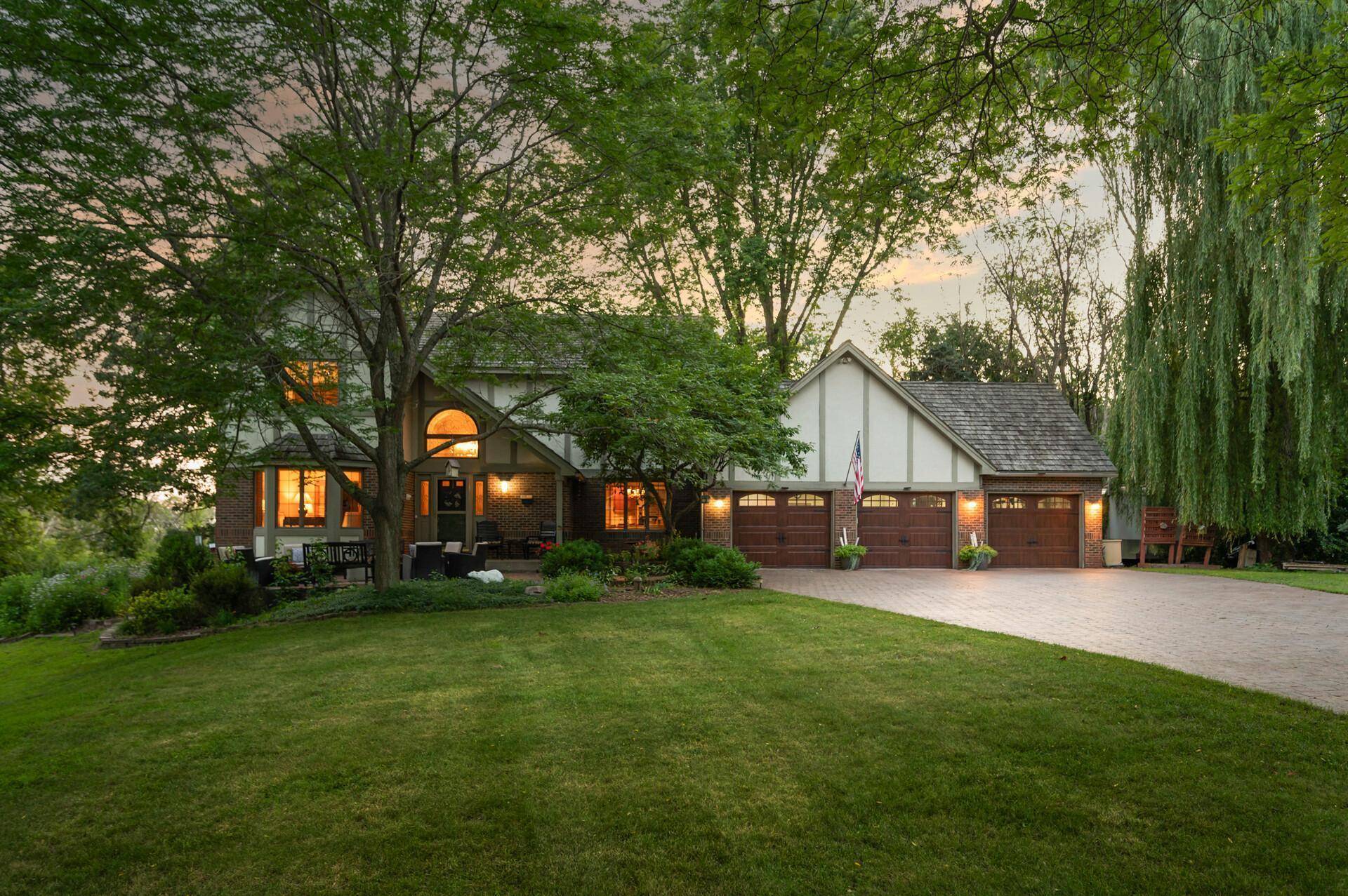 White Bear Lake, MN 55110,6179 Partridge CT