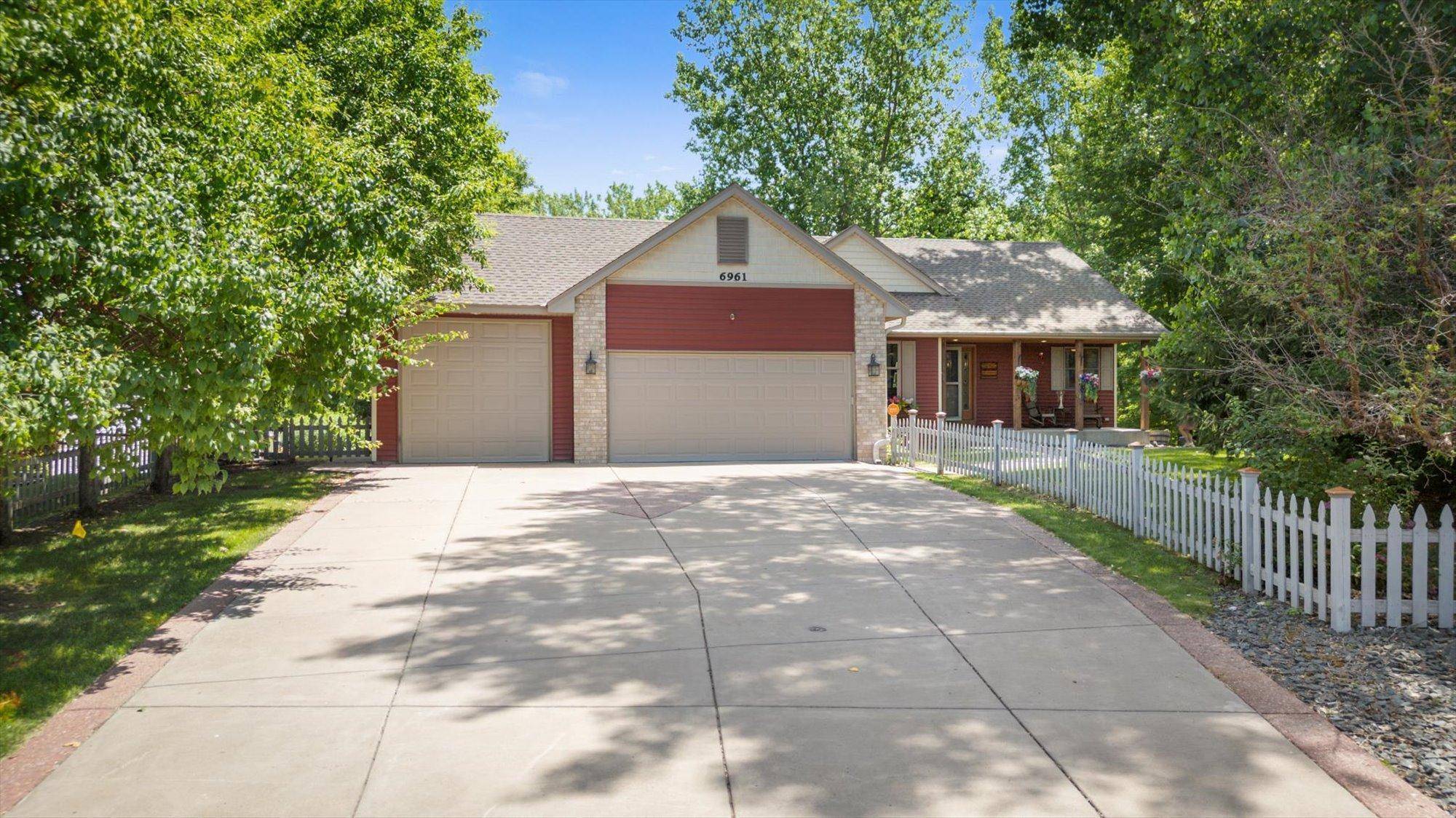 Centerville, MN 55038,6961 Meadow CT