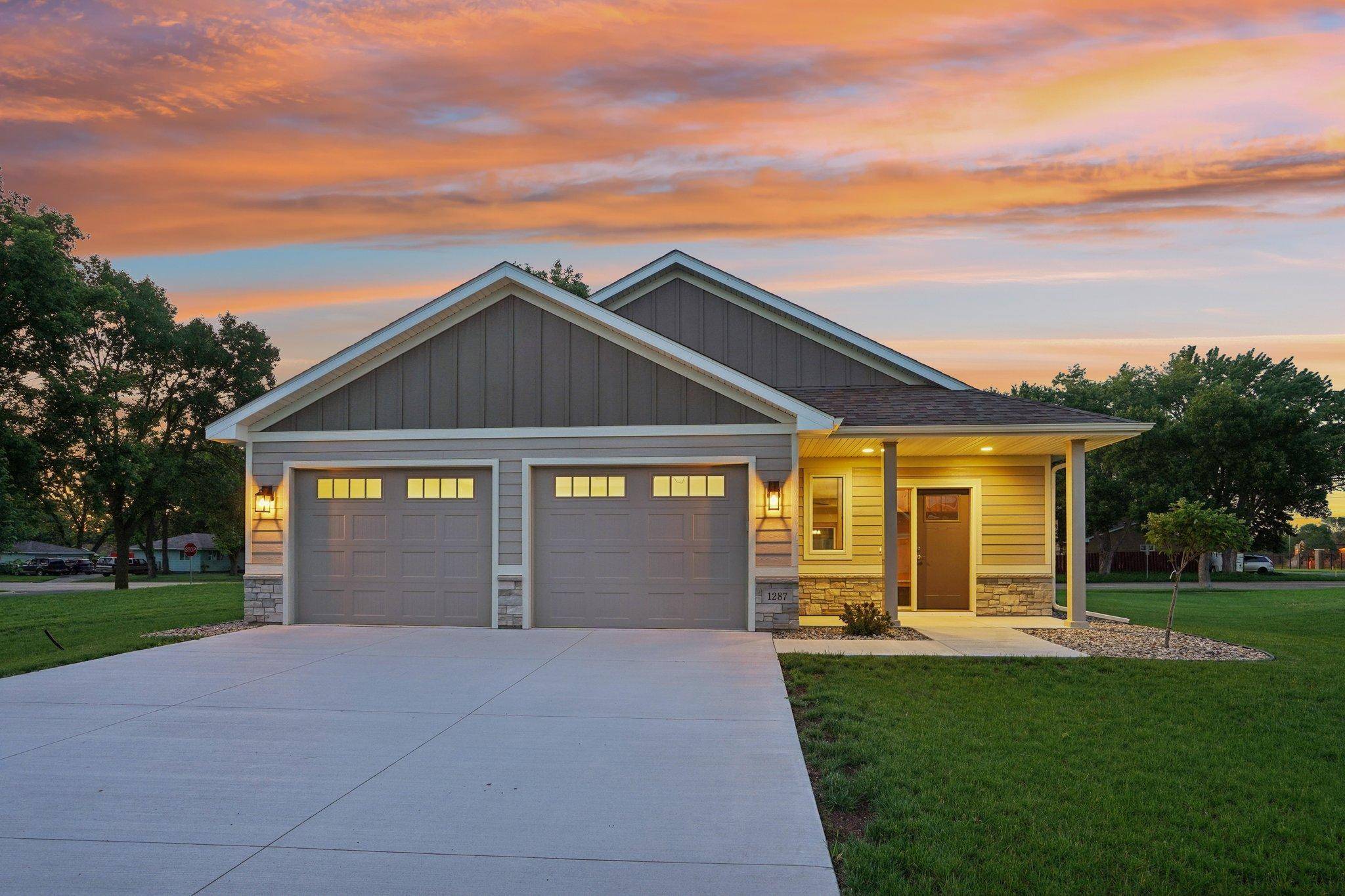 Shakopee, MN 55379,1287 Jefferson CT