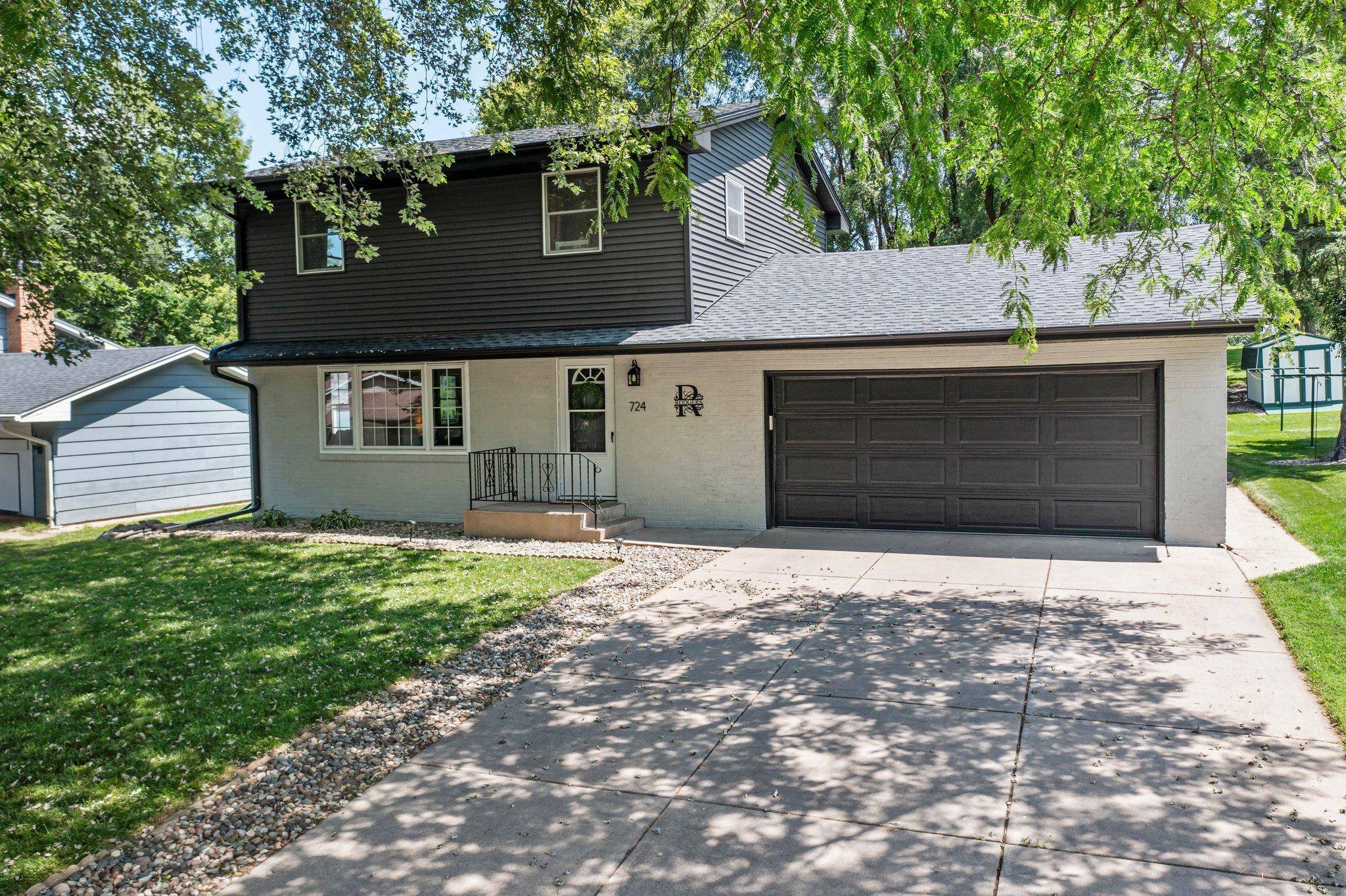Buffalo, MN 55313,724 2nd AVE S