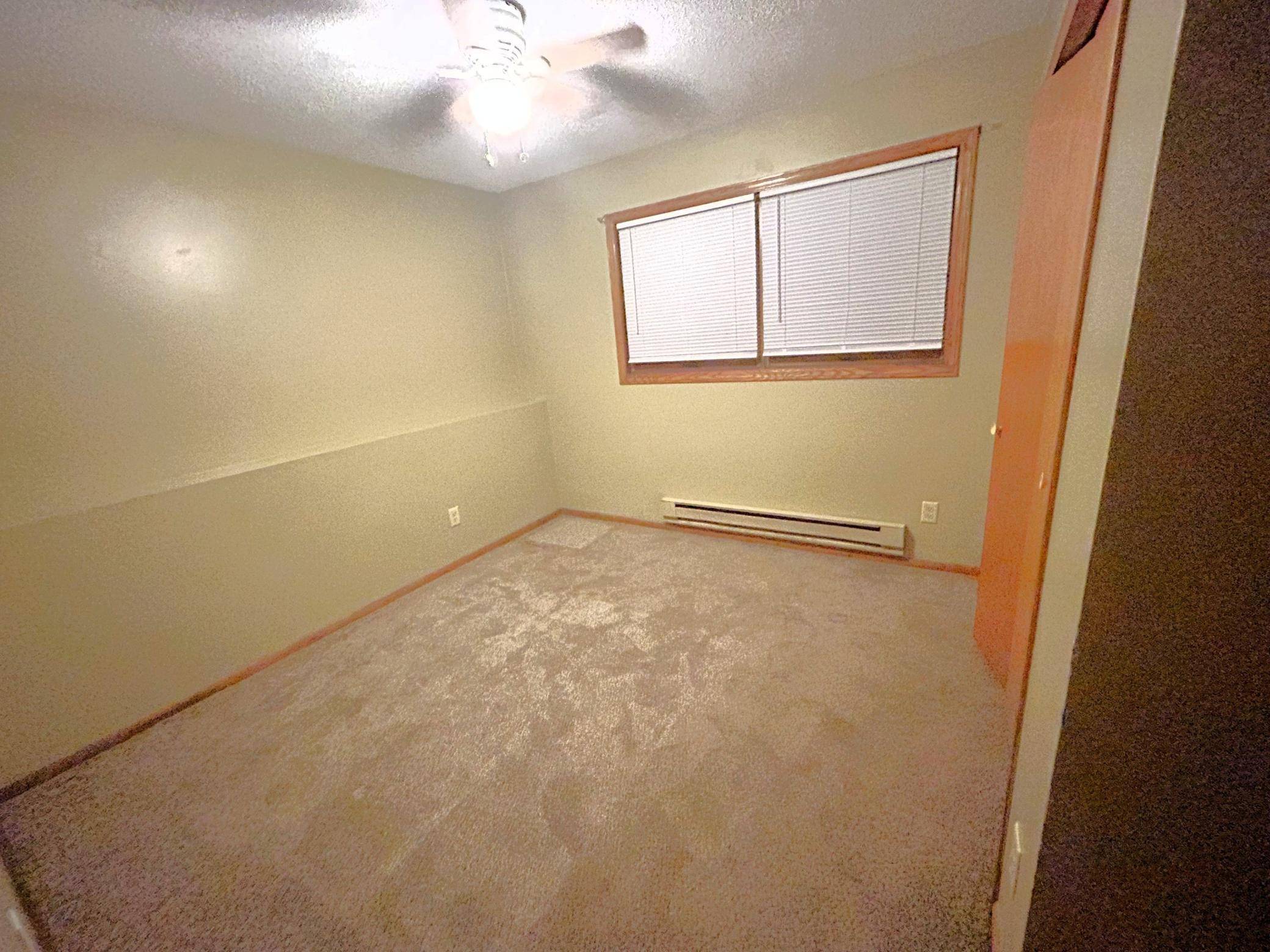 Hudson, WI 54016,706 8th ST N ##3