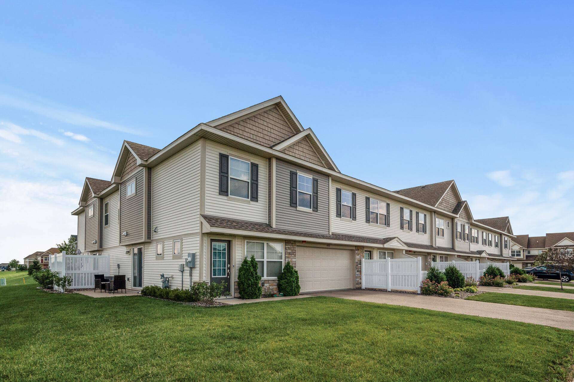 Woodbury, MN 55129,4783 Martingale DR