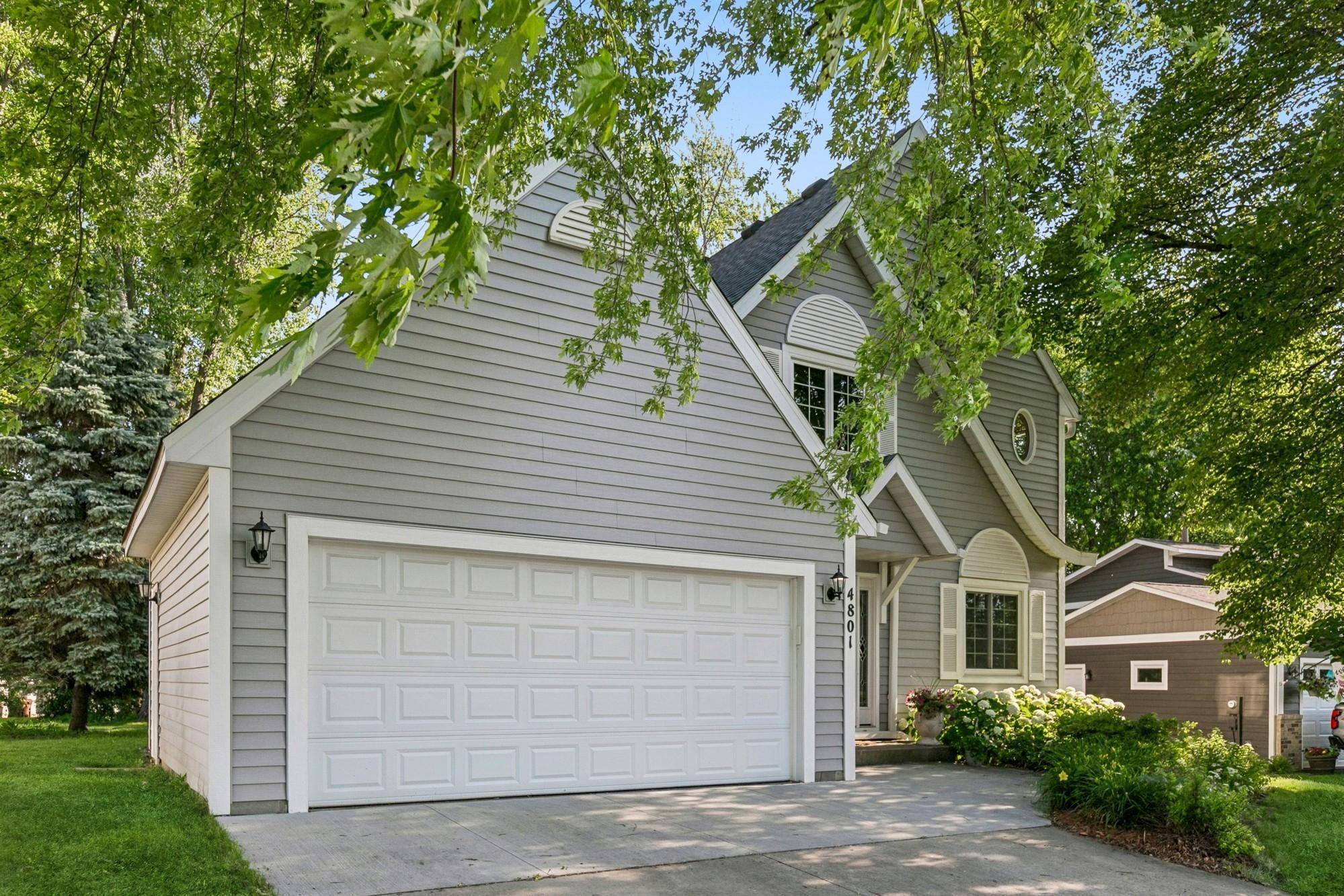 Savage, MN 55378,4801 W 142 1/2 ST
