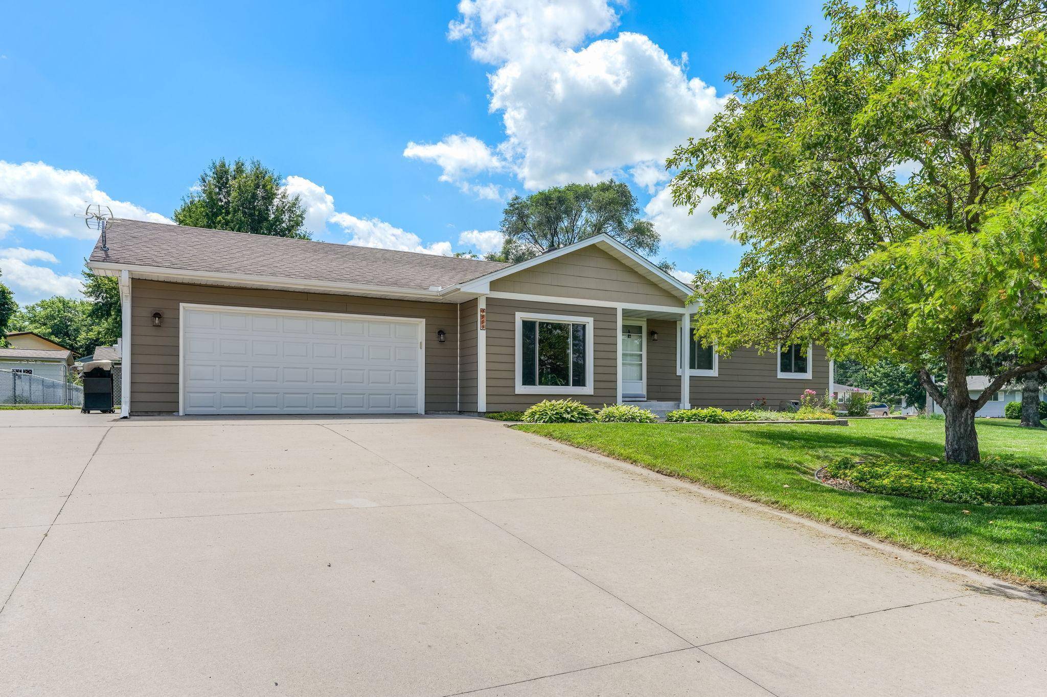 Eagan, MN 55122,1996 Chipmunk CT